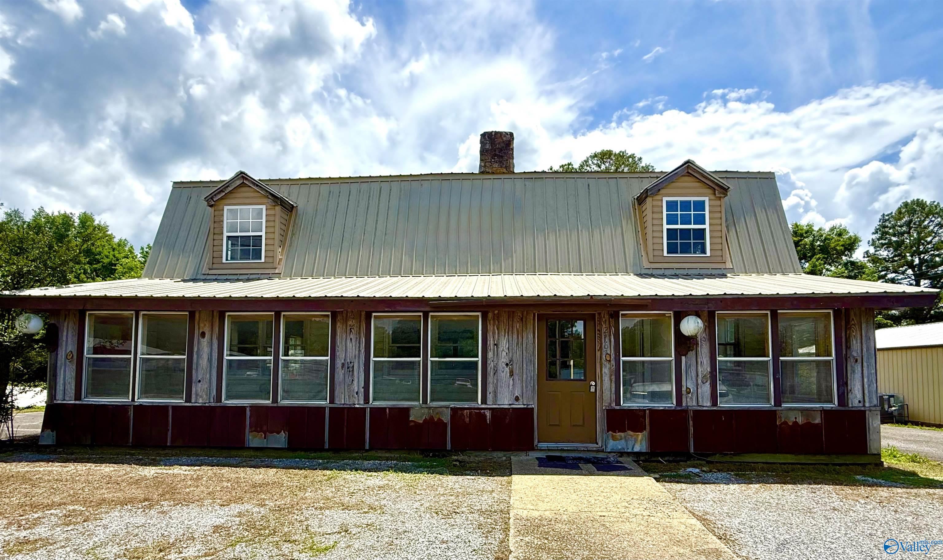 12761 US Highway 431
