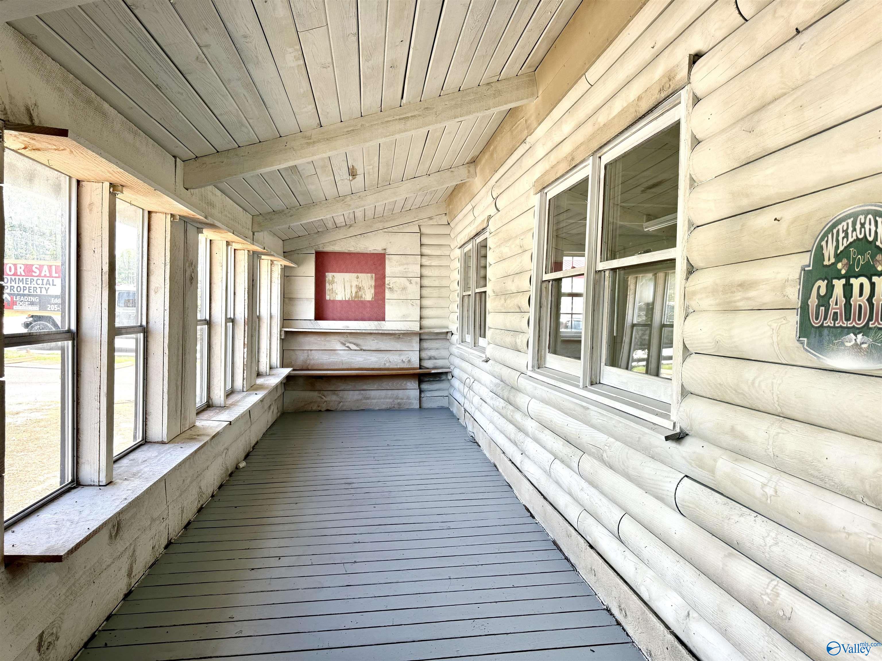 12761 US Highway 431