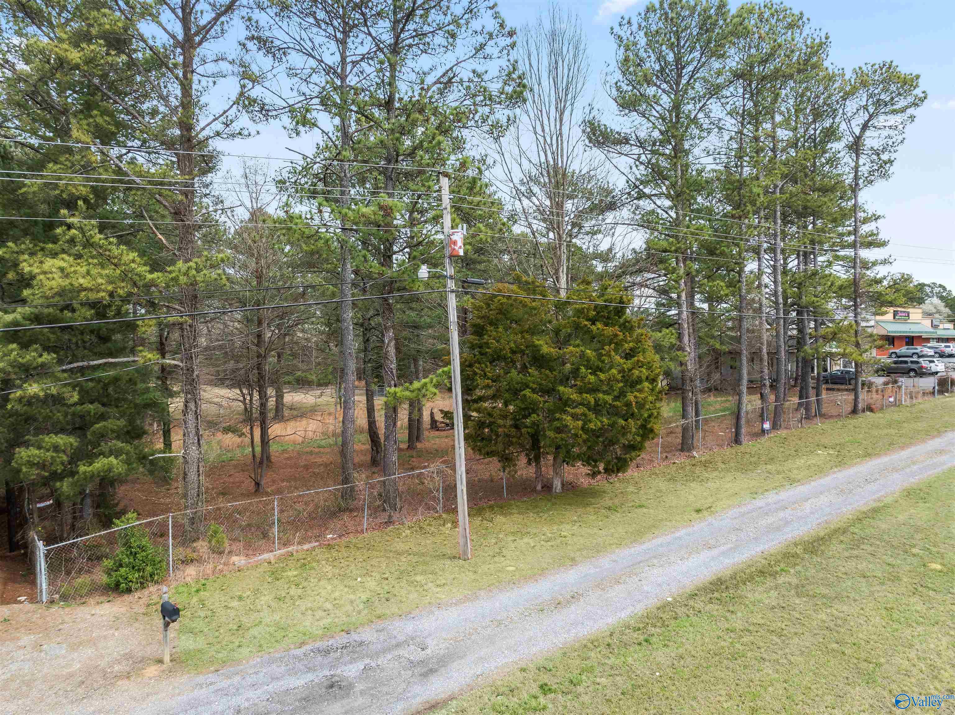 1.94 Acres S Highway 431