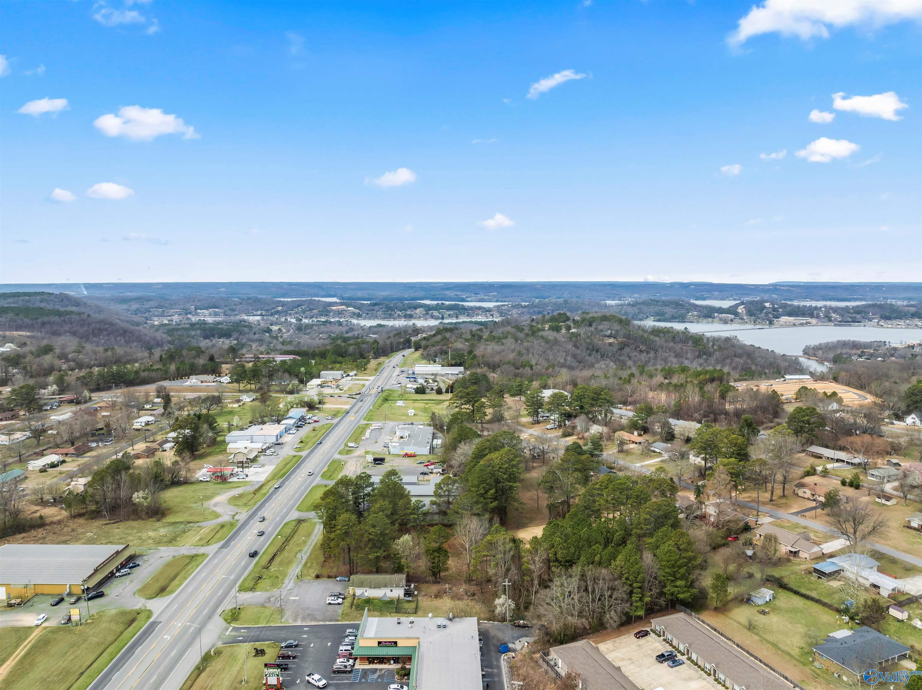 1.94 Acres S Highway 431