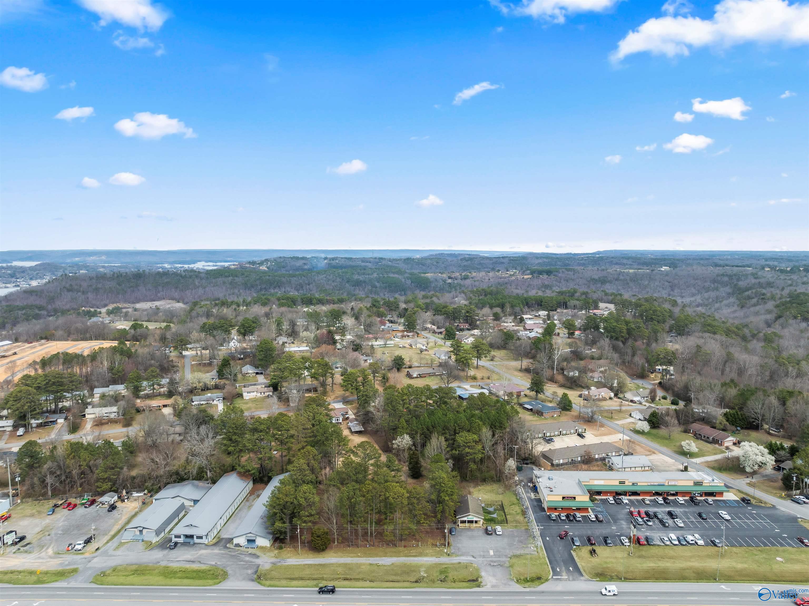 1.94 Acres S Highway 431