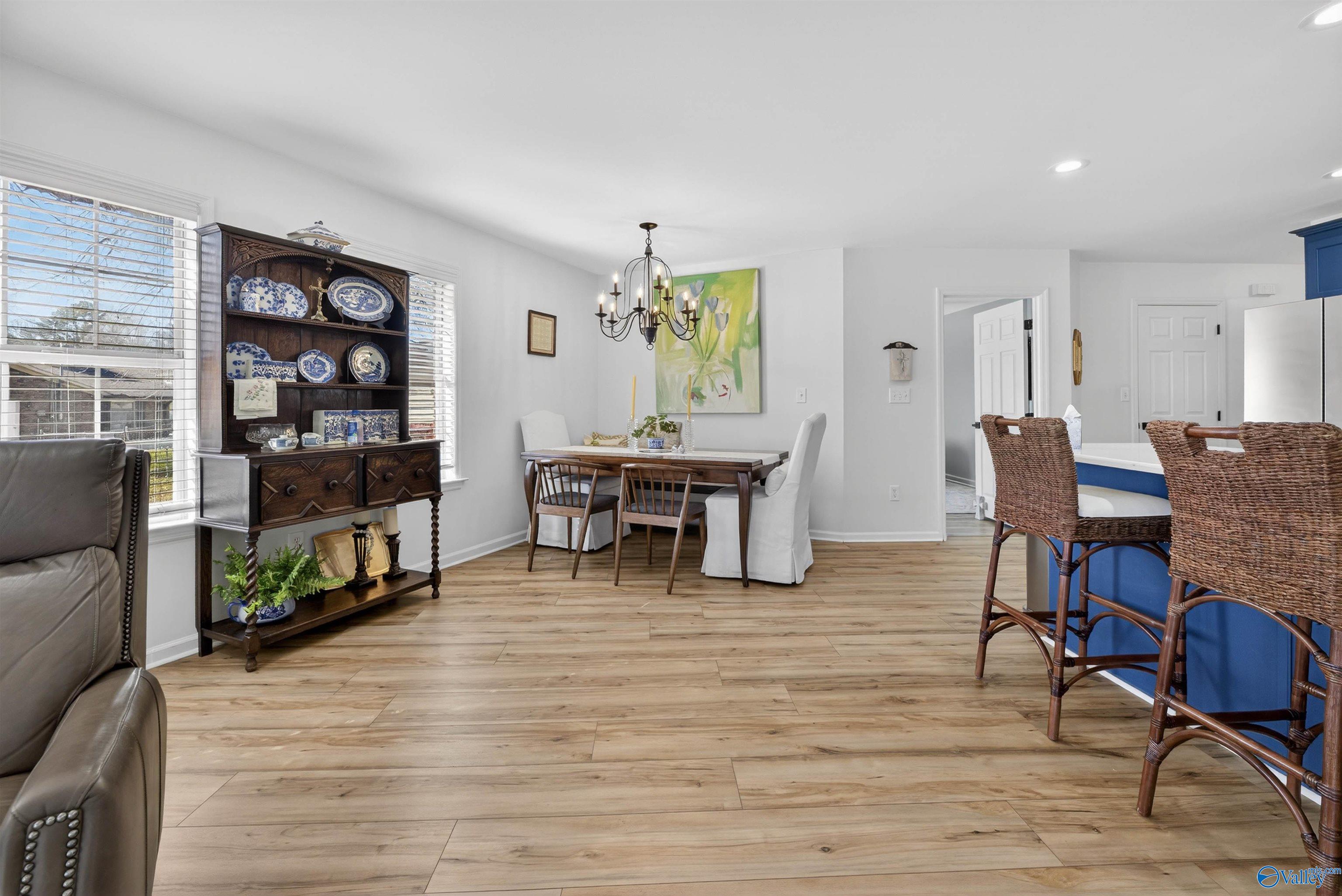 2505 Meadowwood Circle