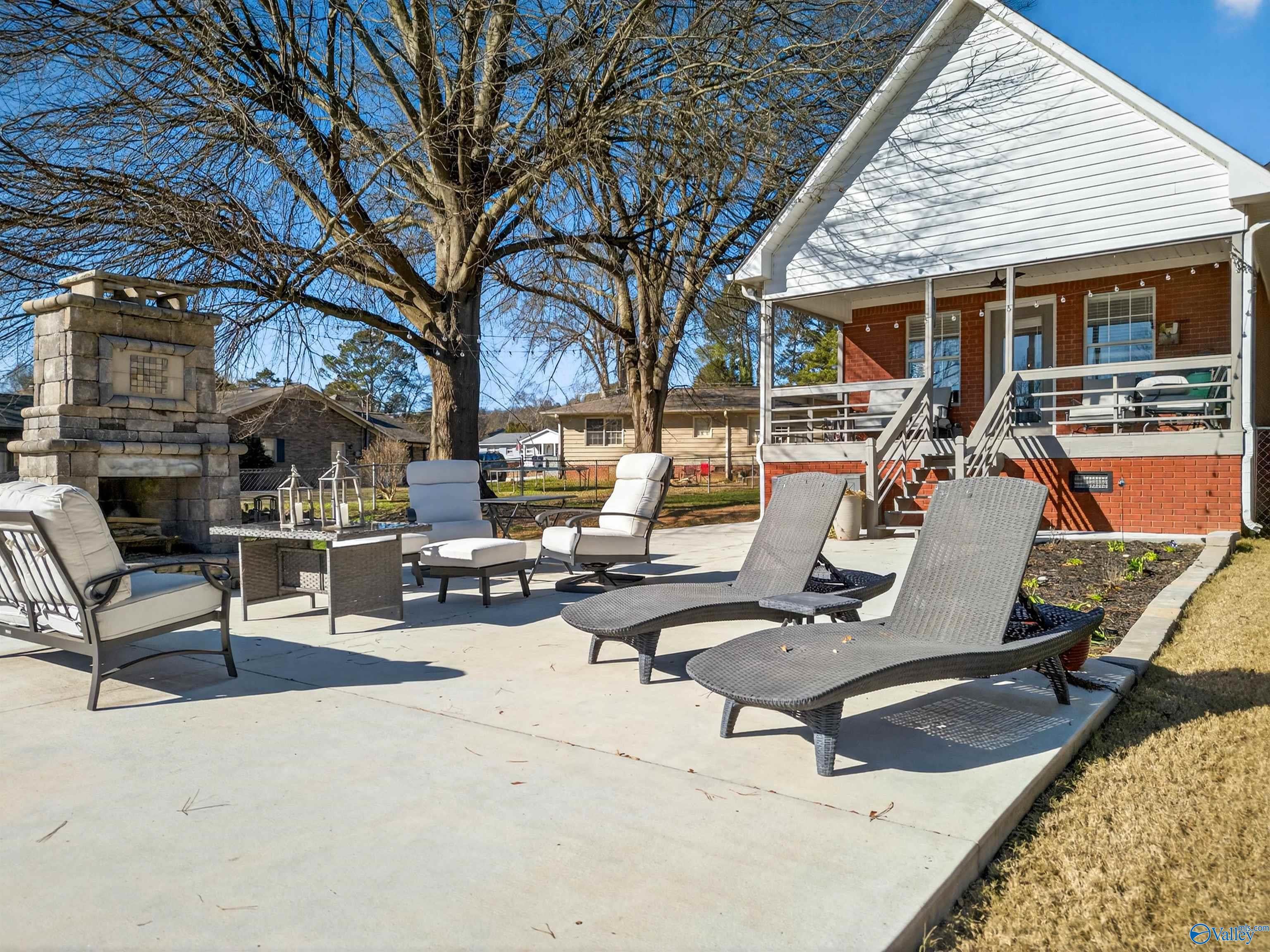2505 Meadowwood Circle