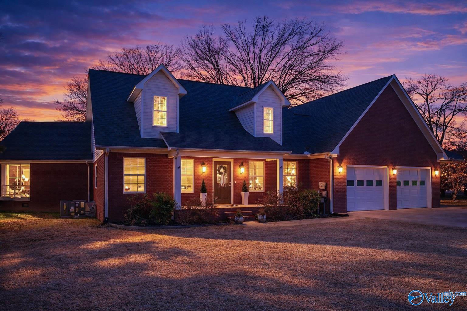 2505 Meadowwood Circle