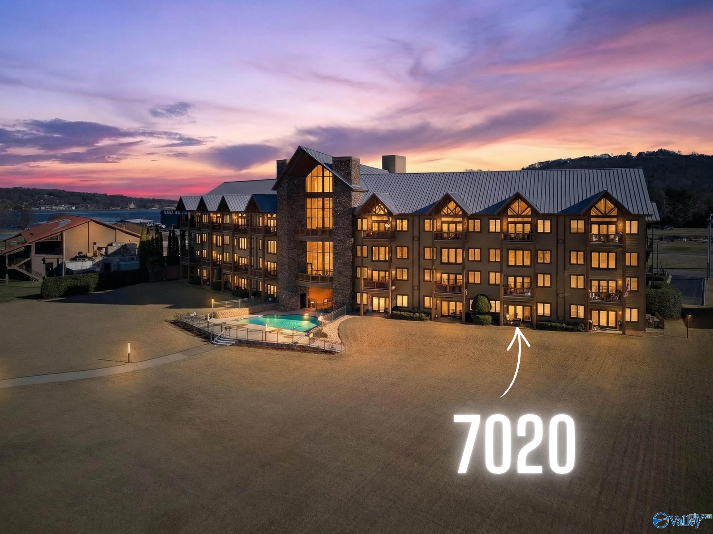 7020 Val Monte Drive # 106