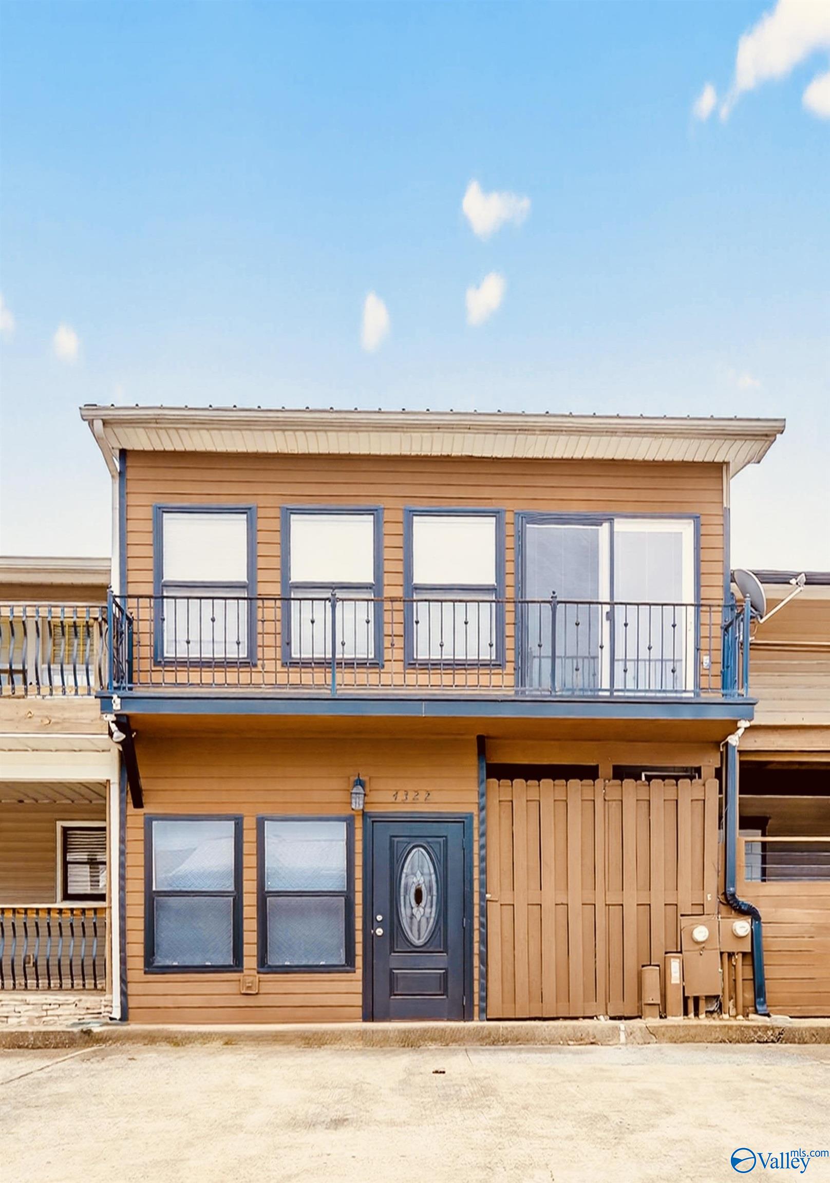 4322 Vista Drive