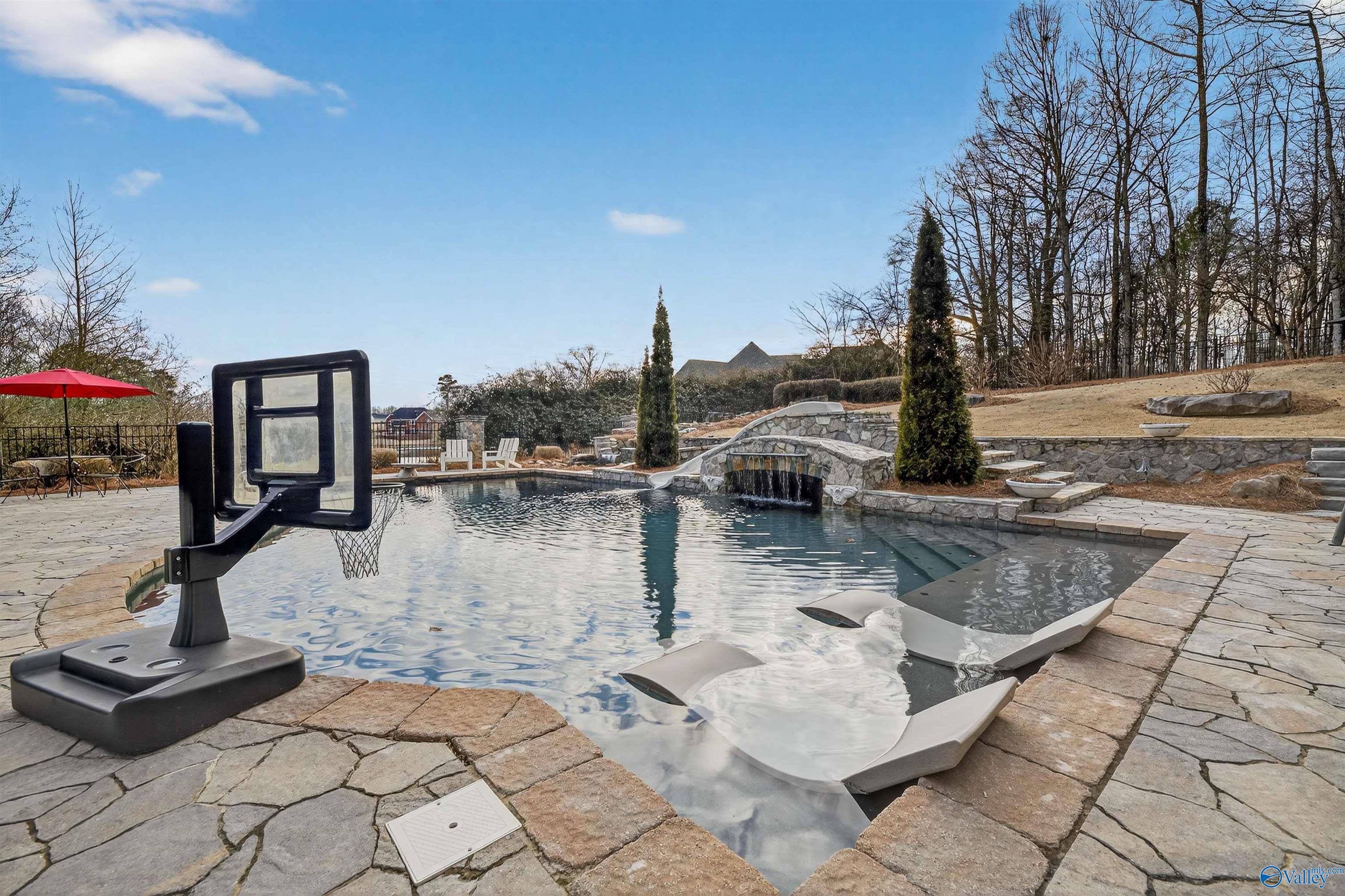 110 Ashlan Circle