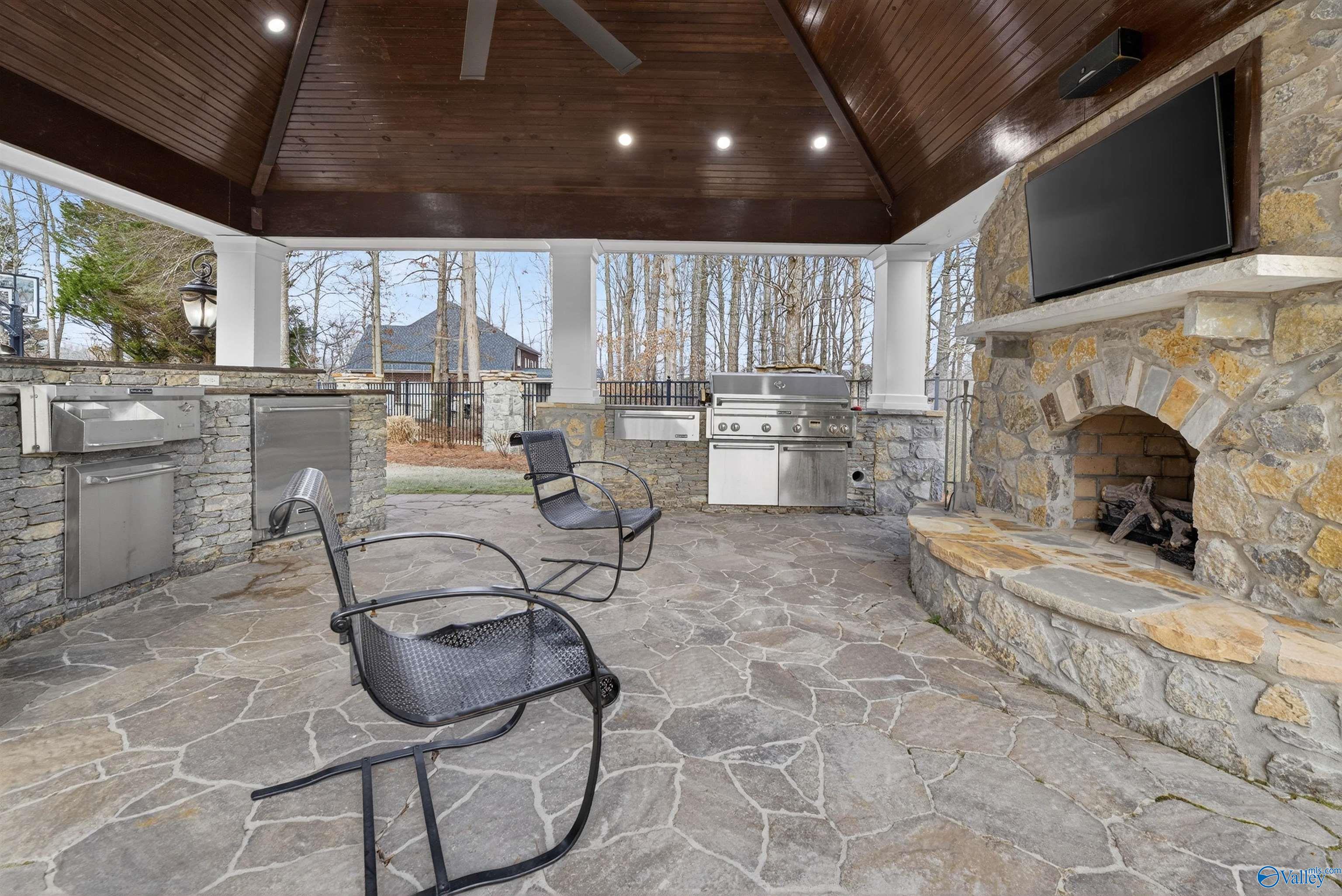 110 Ashlan Circle