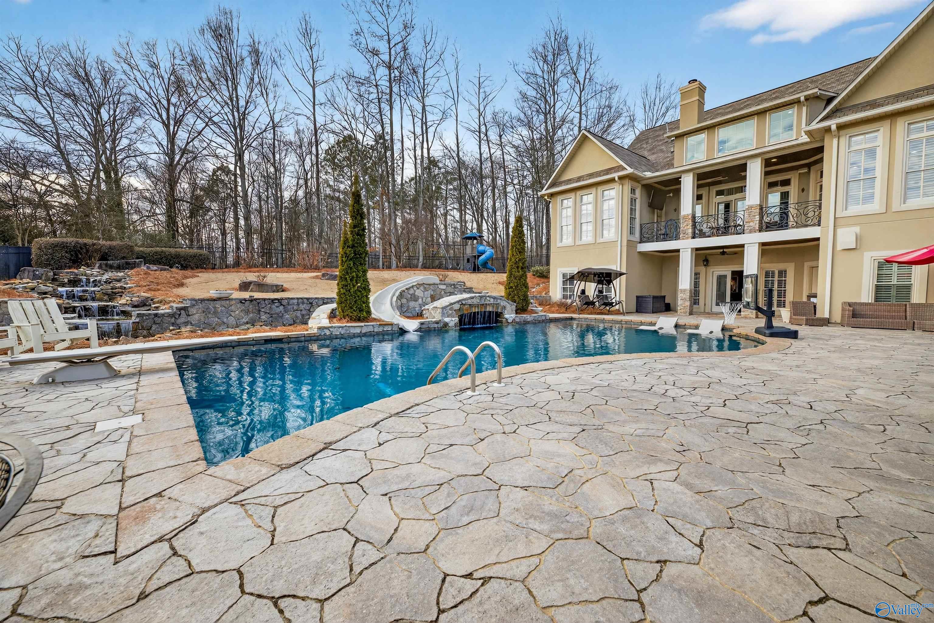 110 Ashlan Circle