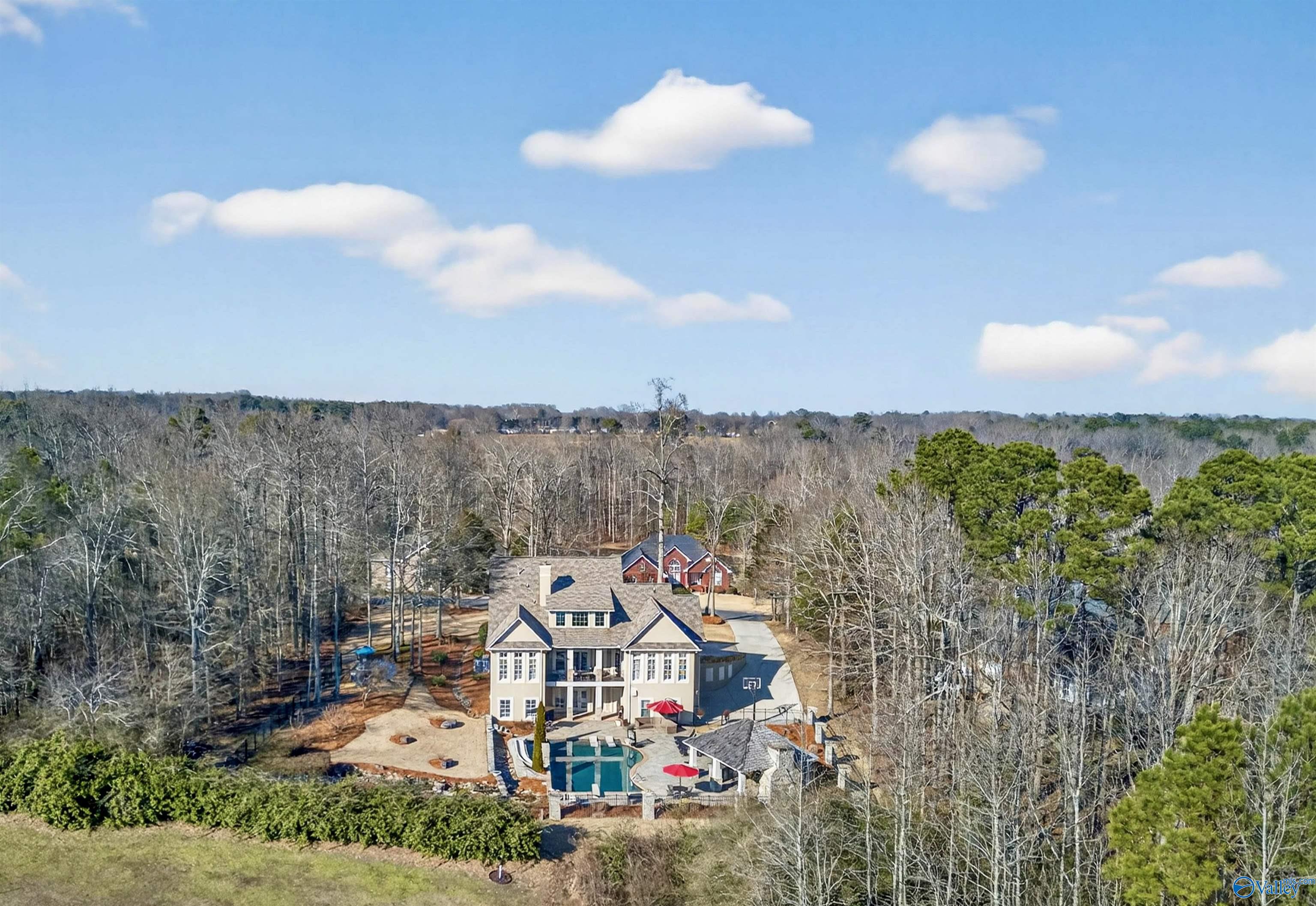 110 Ashlan Circle