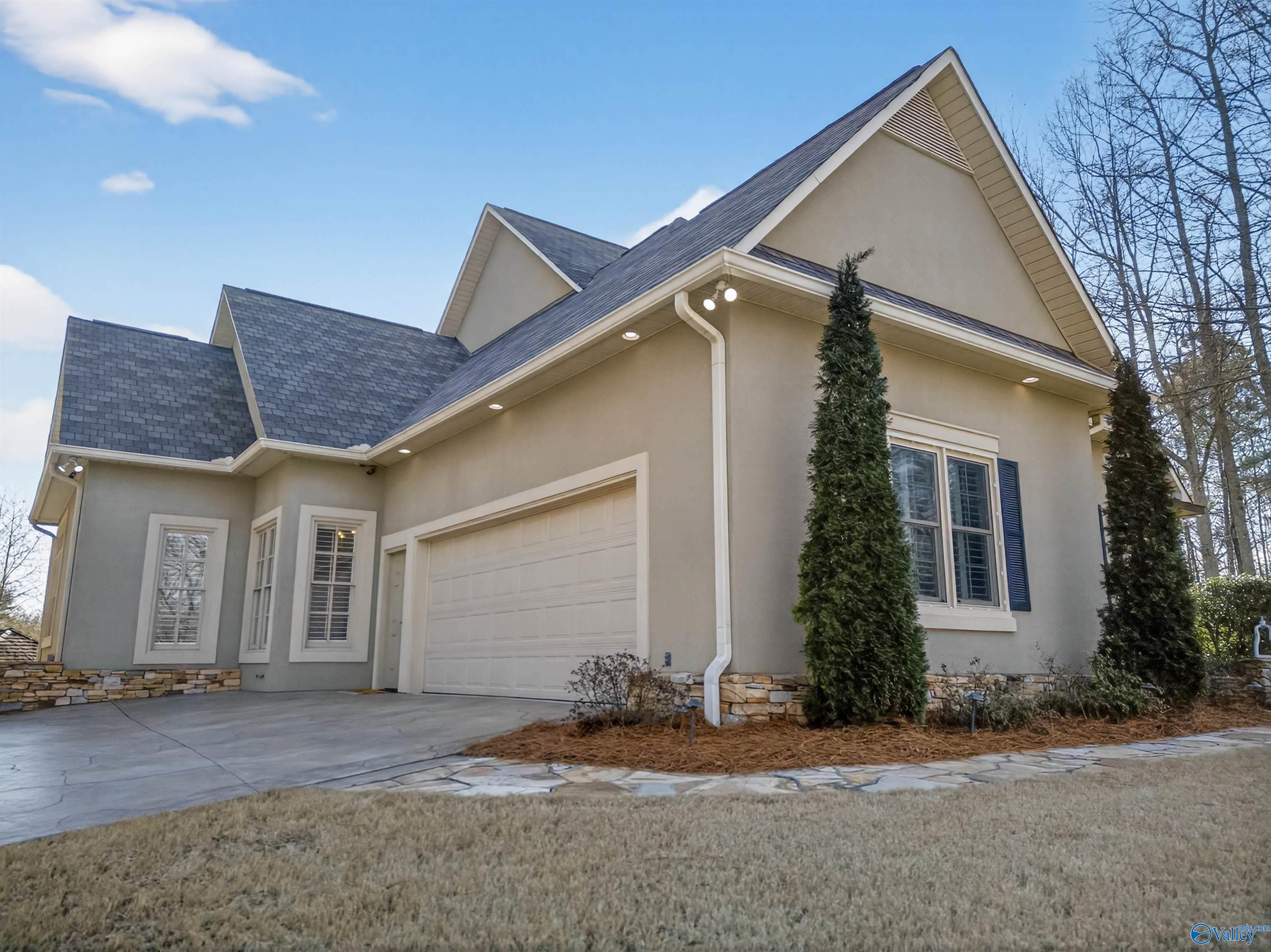 110 Ashlan Circle