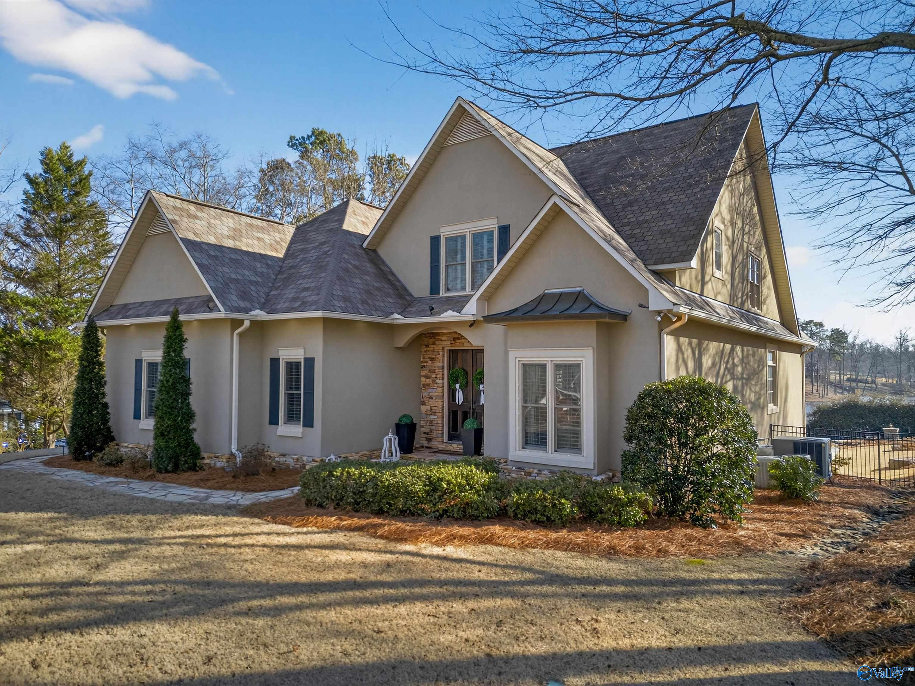 110 Ashlan Circle