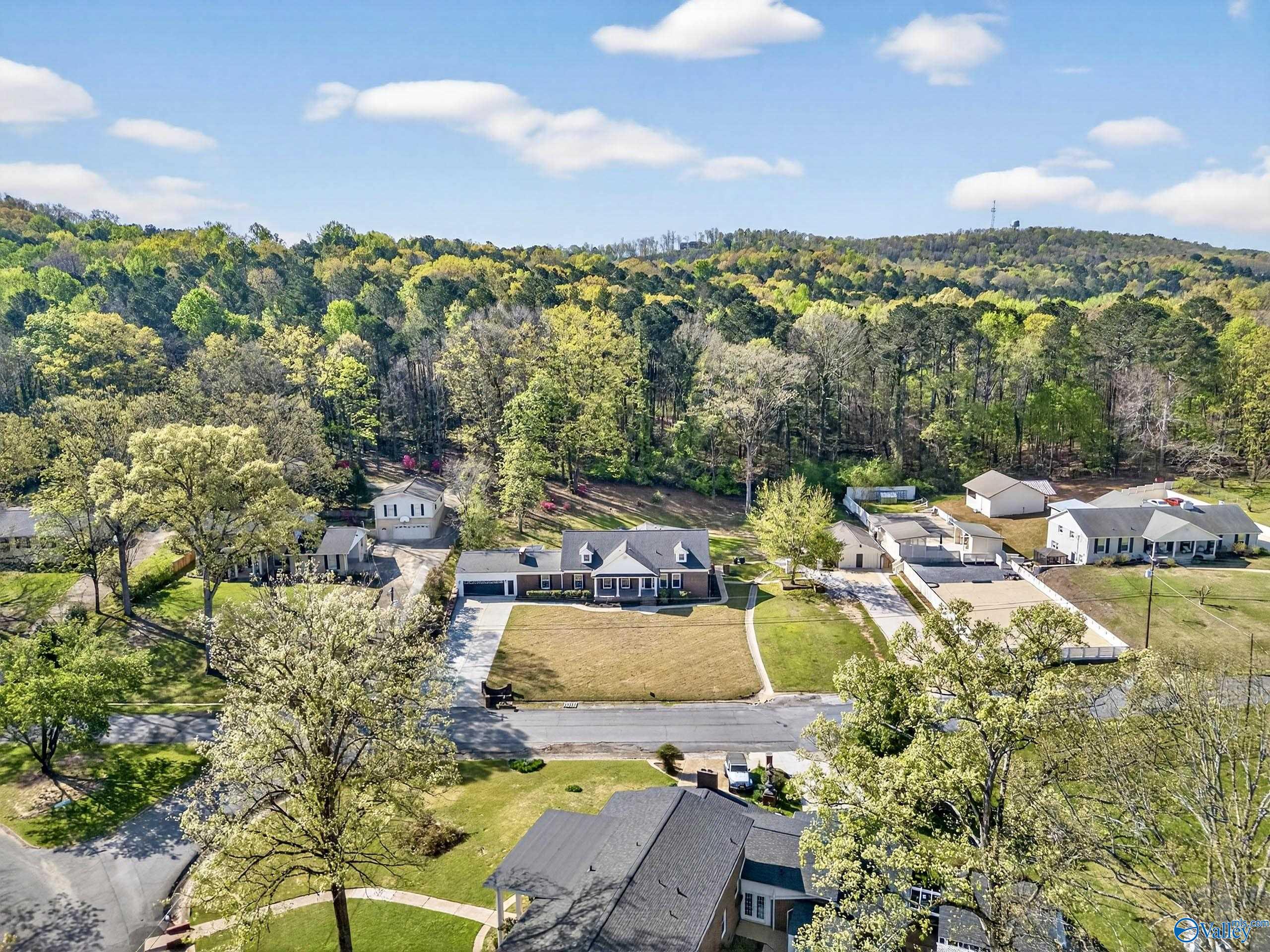 100 Norwood Drive