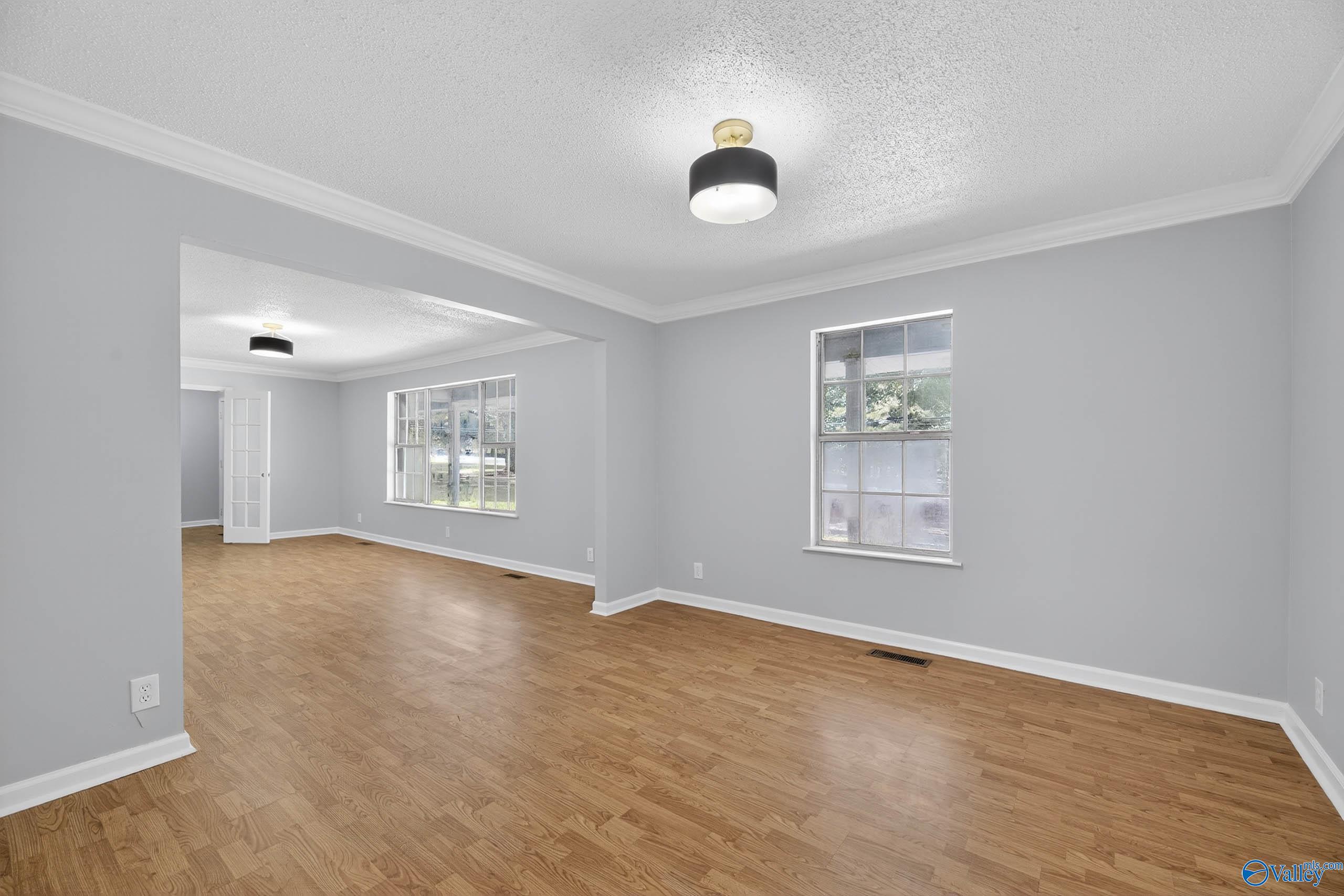 945 Thrasher Road