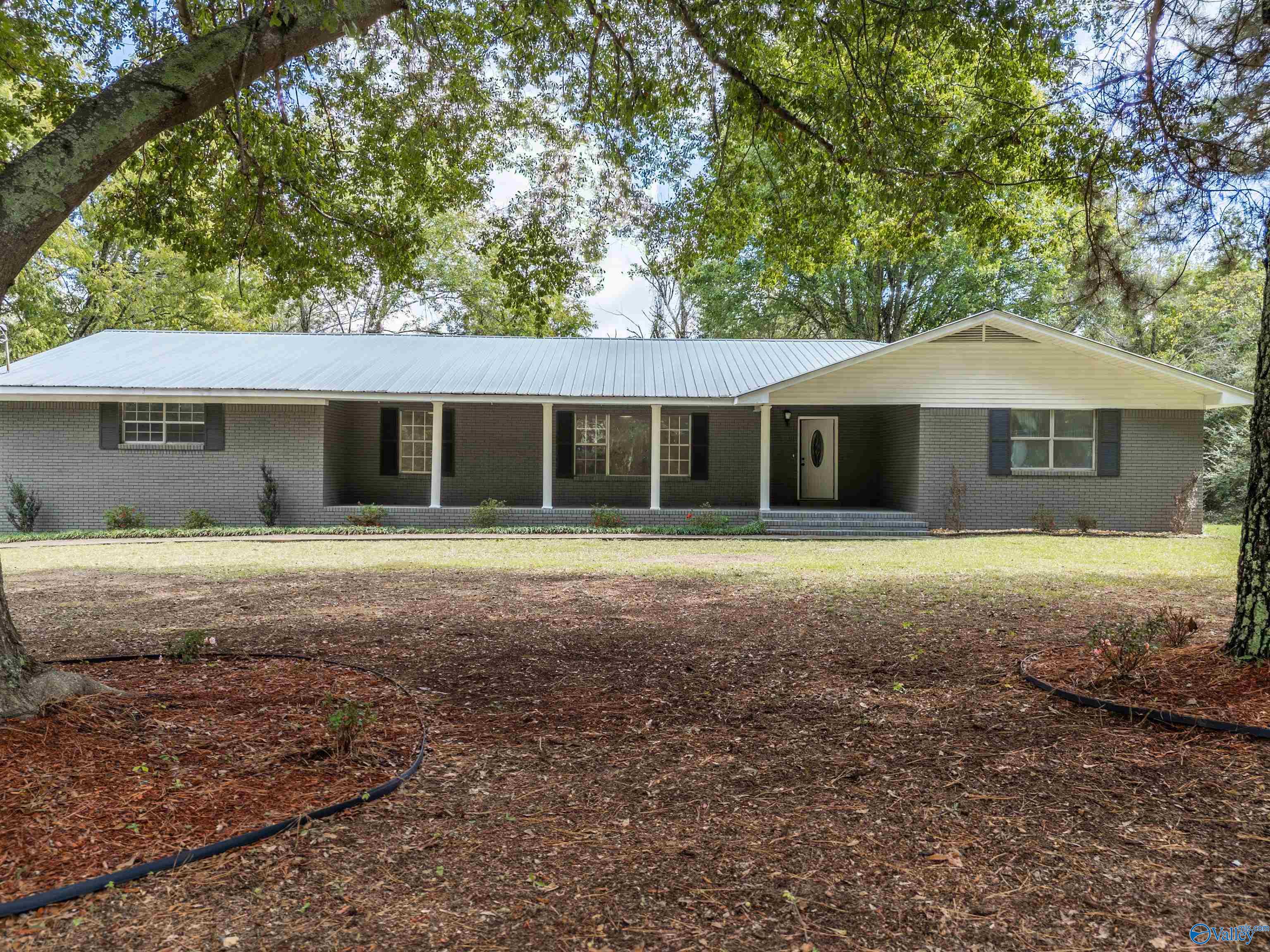 945 Thrasher Road