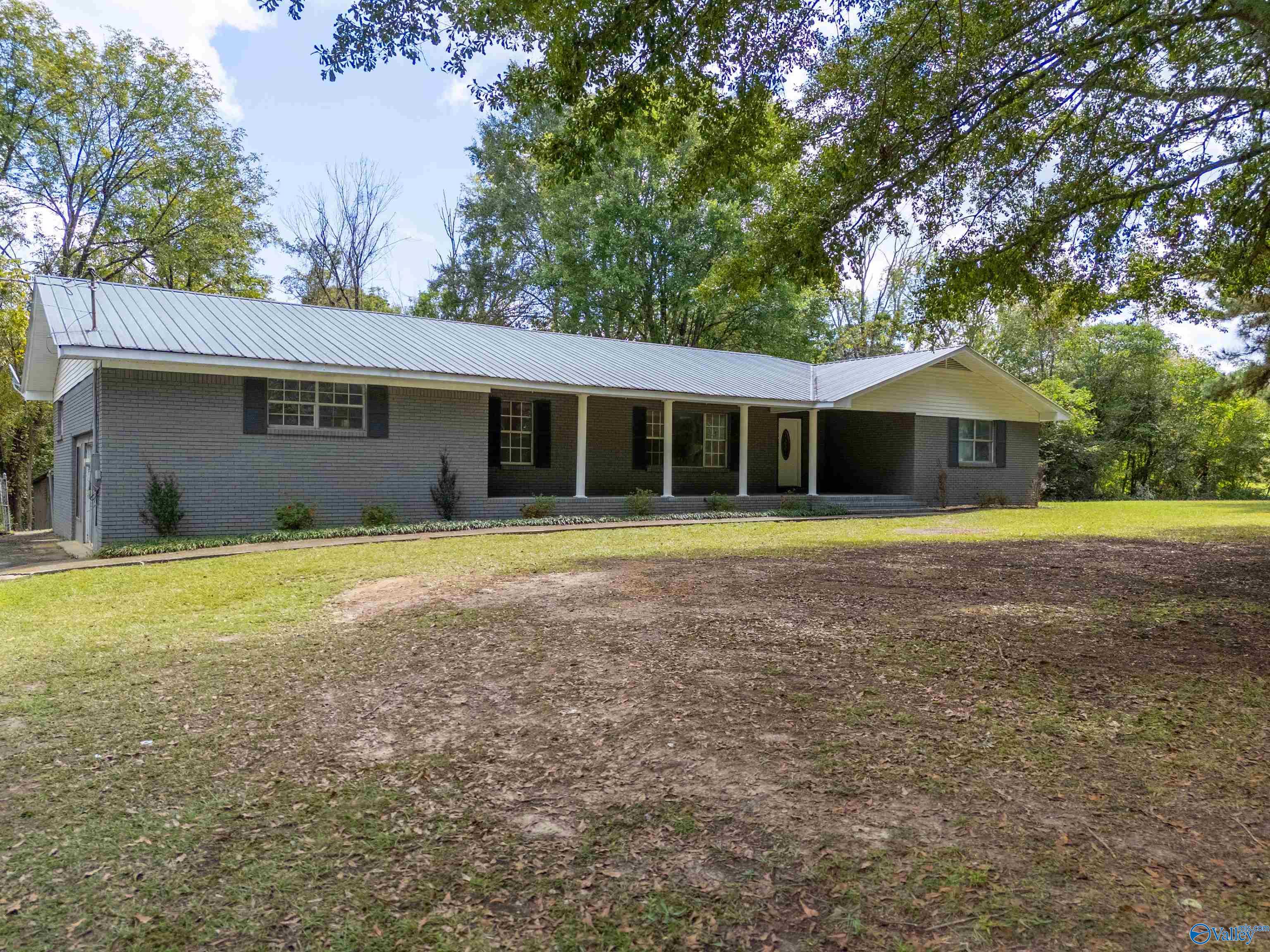 945 Thrasher Road