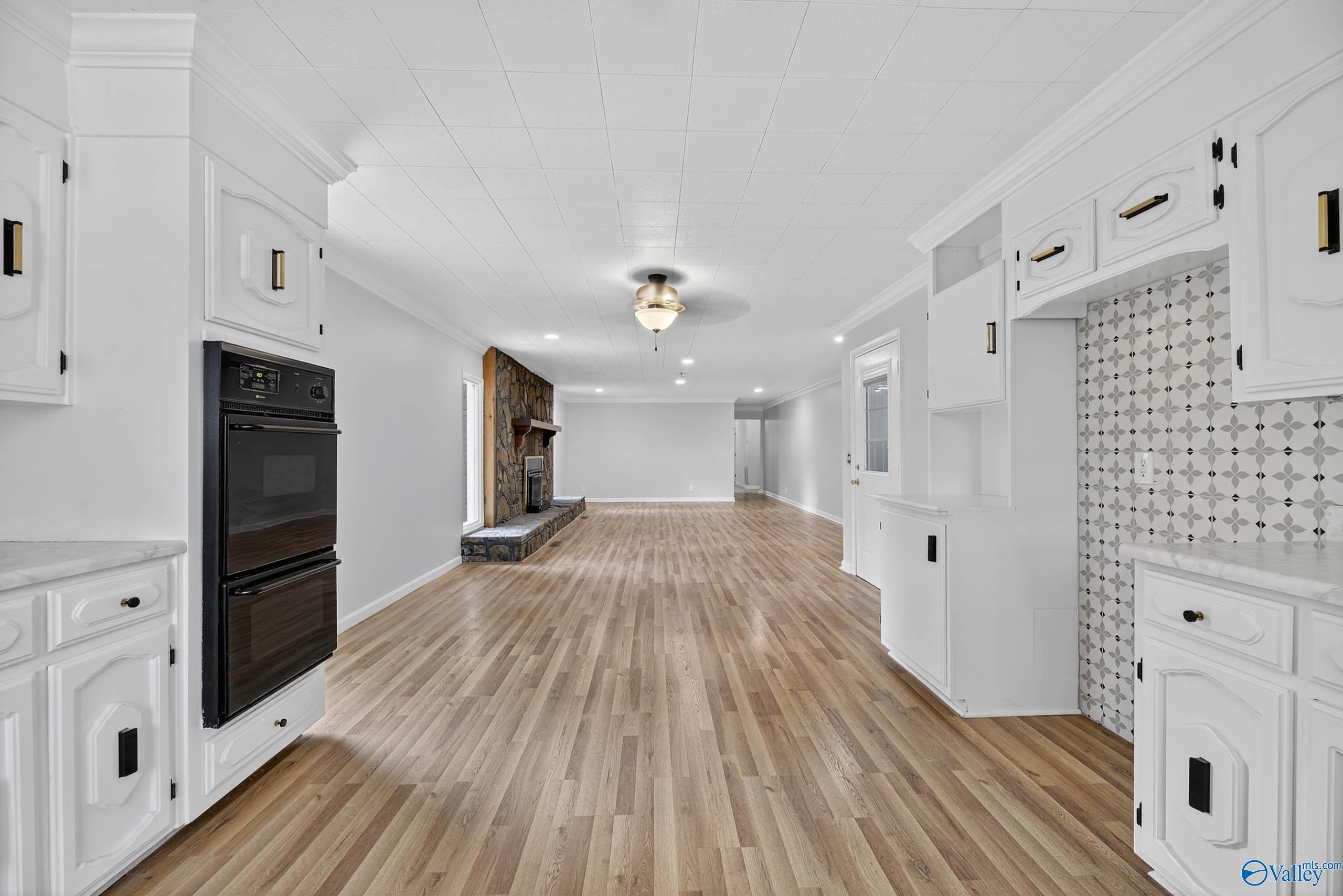 945 Thrasher Road