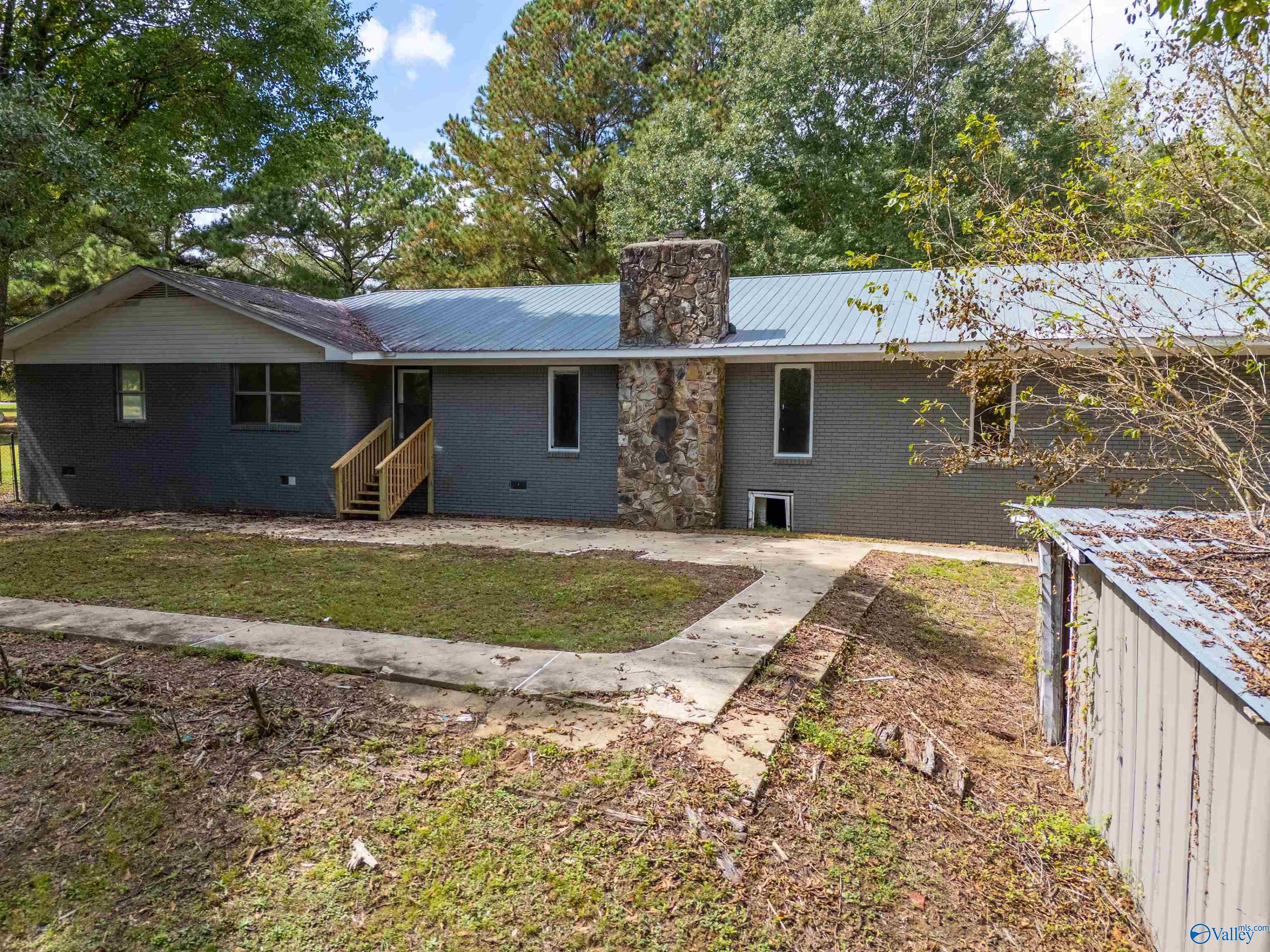 945 Thrasher Road