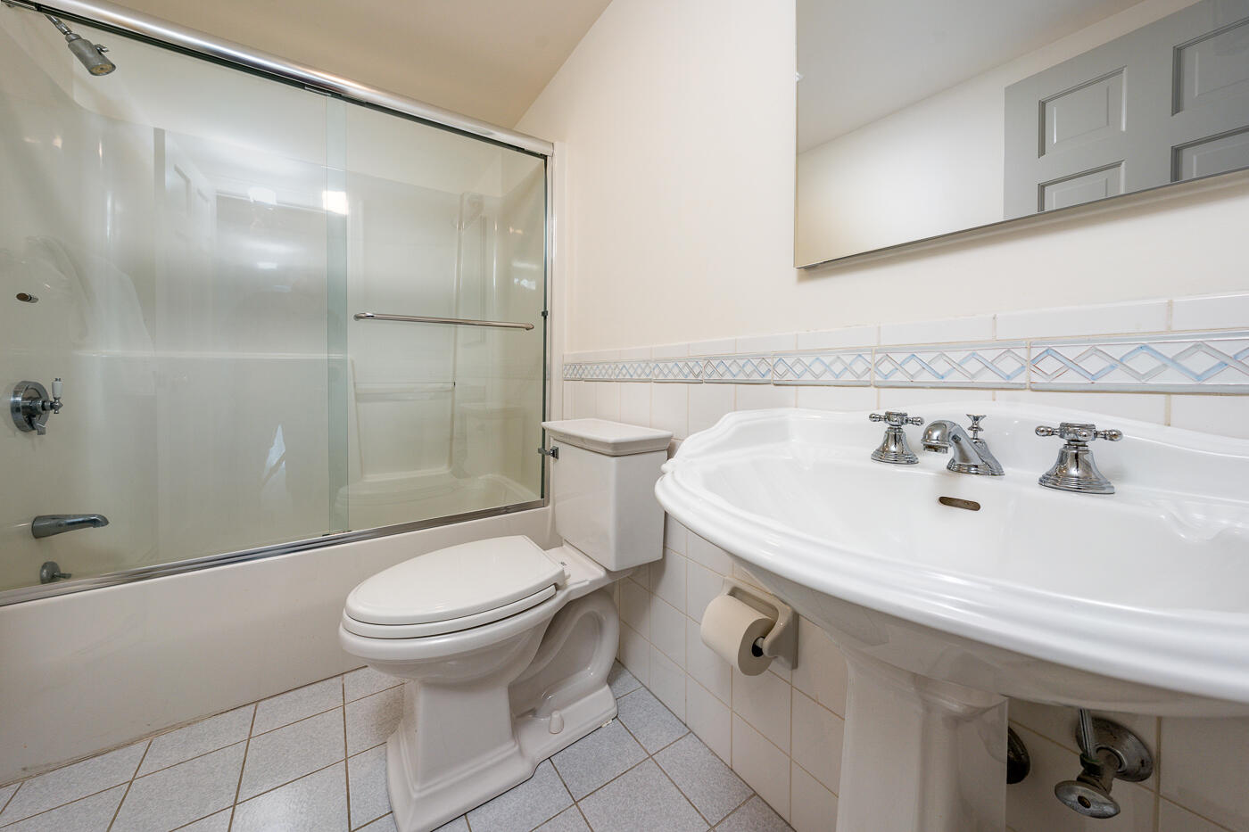 1095 Long Pond Road
