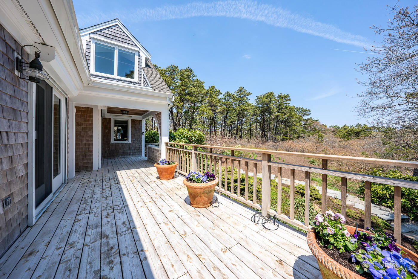 1095 Long Pond Road