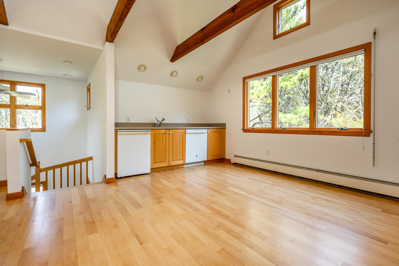 1095 Long Pond Road