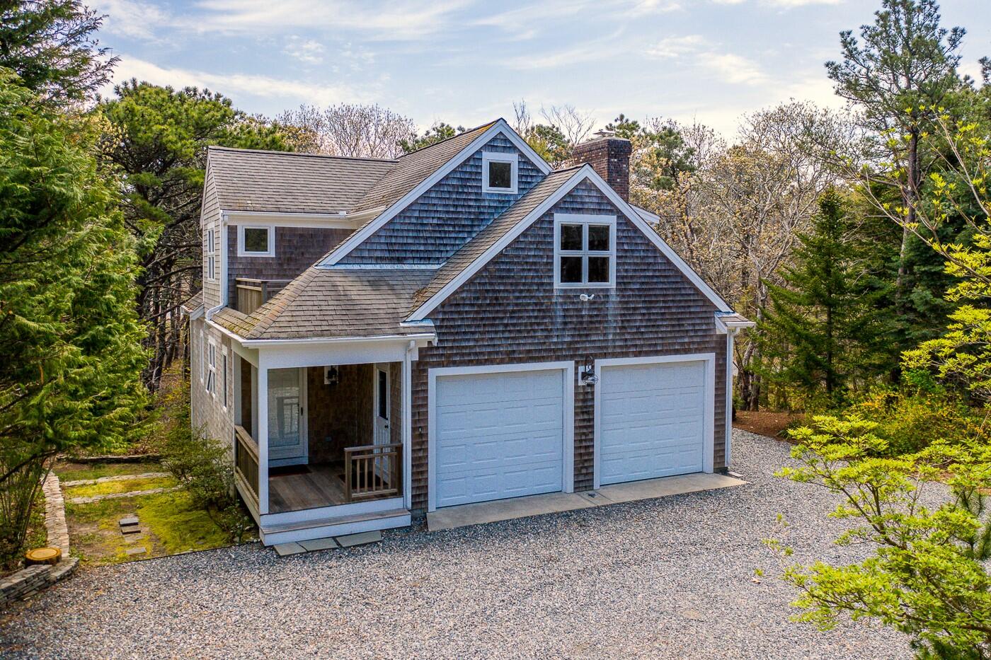 1095 Long Pond Road