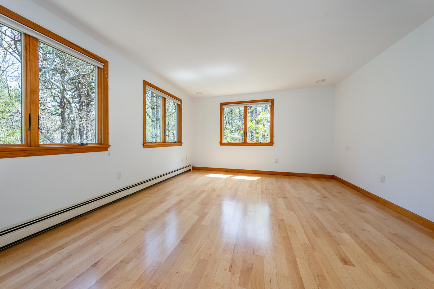 1095 Long Pond Road