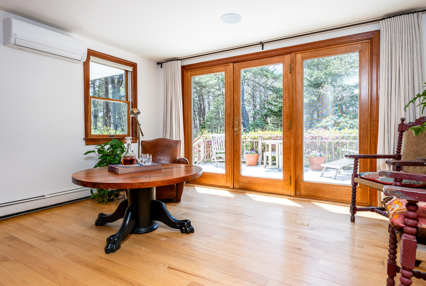 1095 Long Pond Road