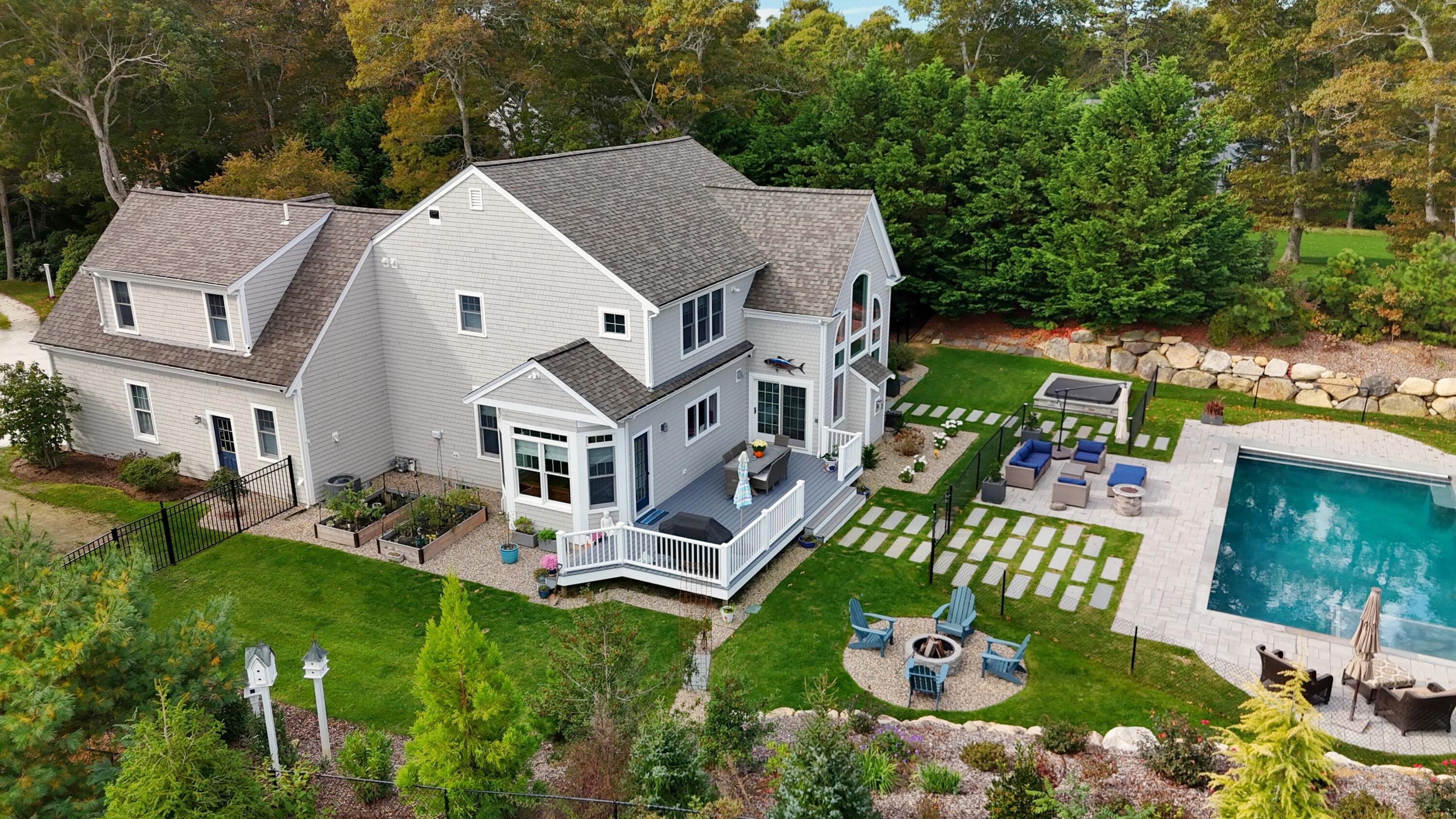 24 Collins Lane