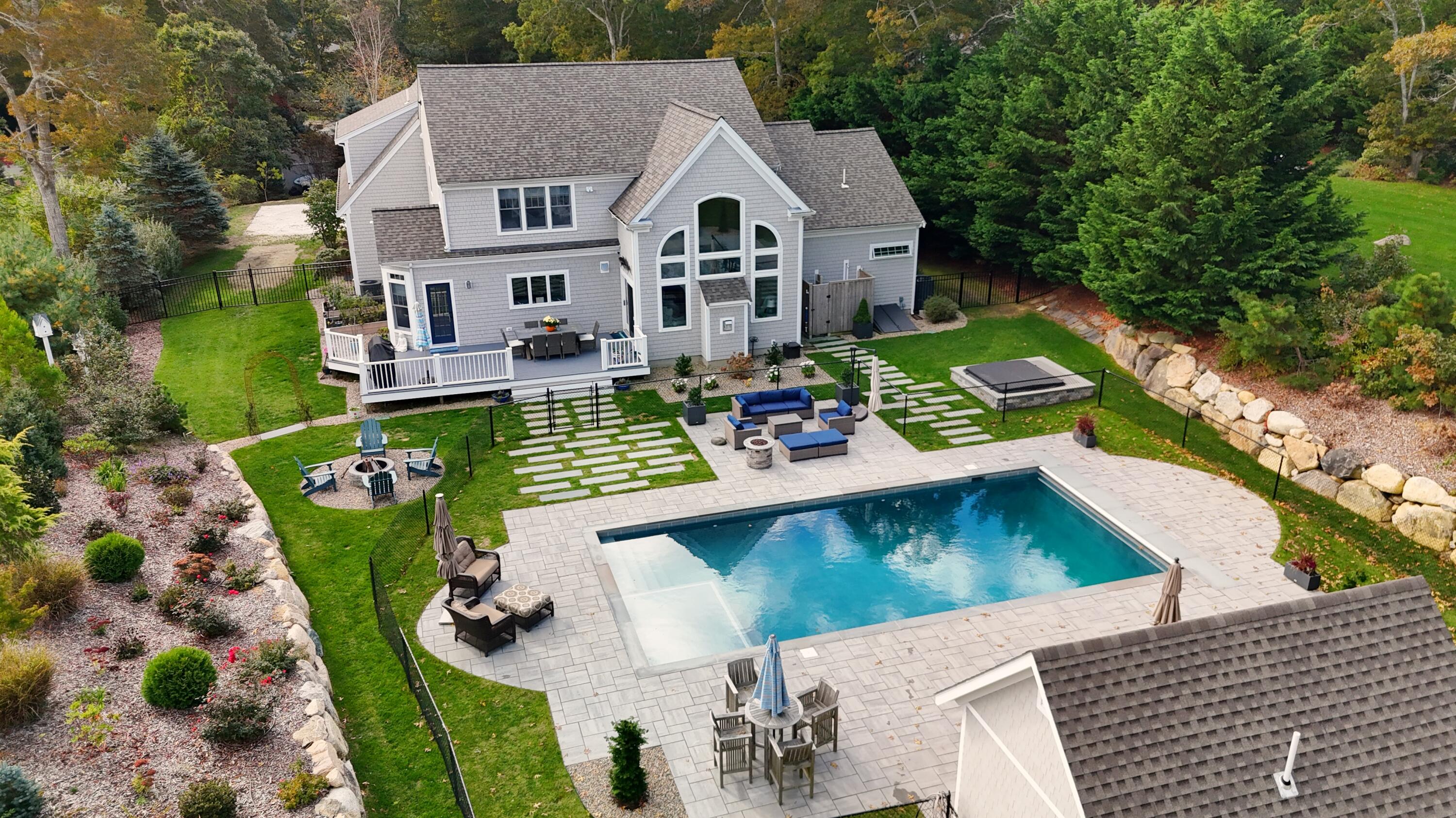 24 Collins Lane