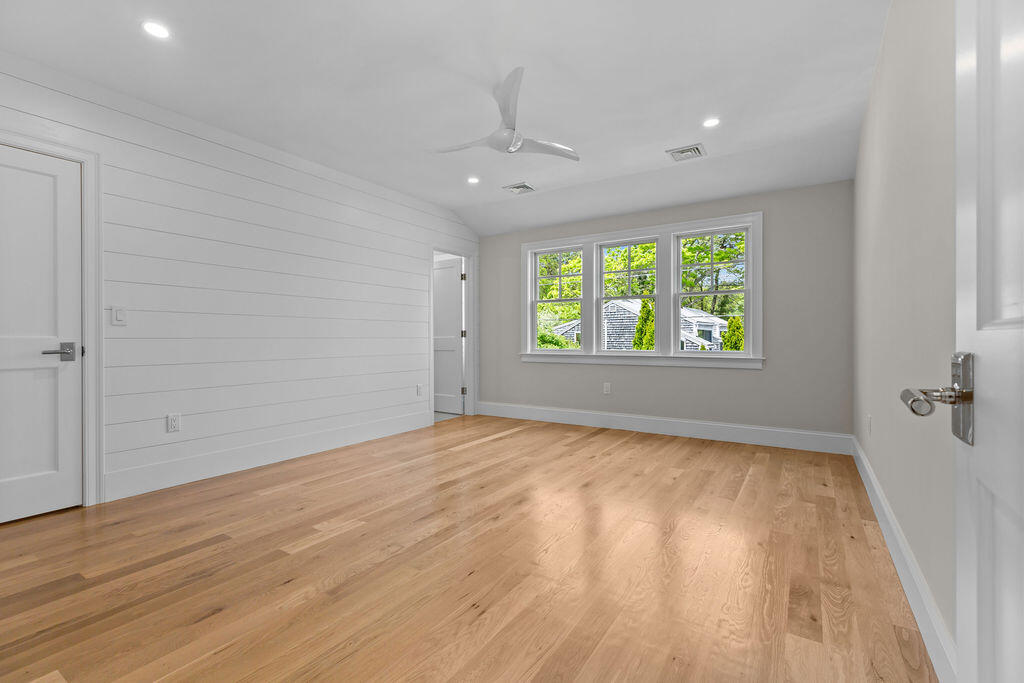 64 Pershing Lane