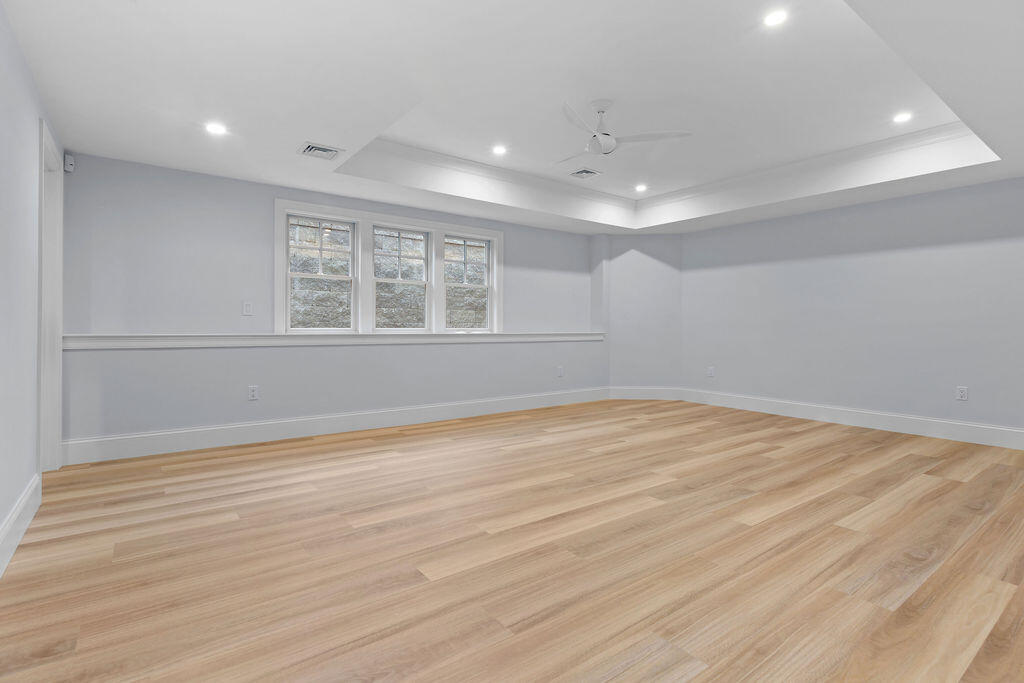 64 Pershing Lane