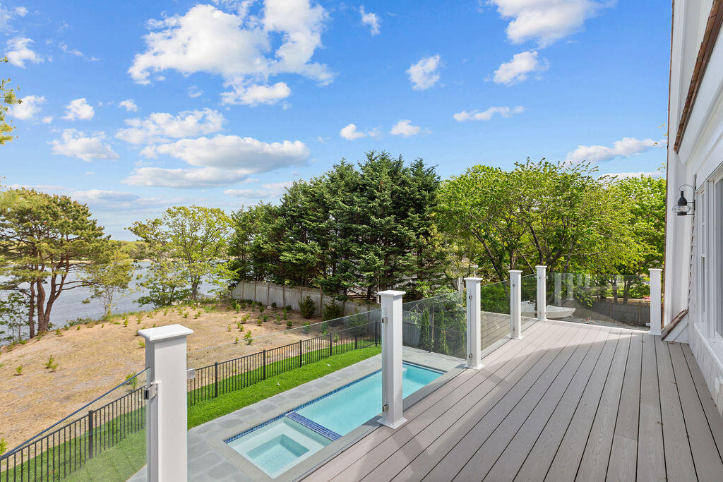 64 Pershing Lane