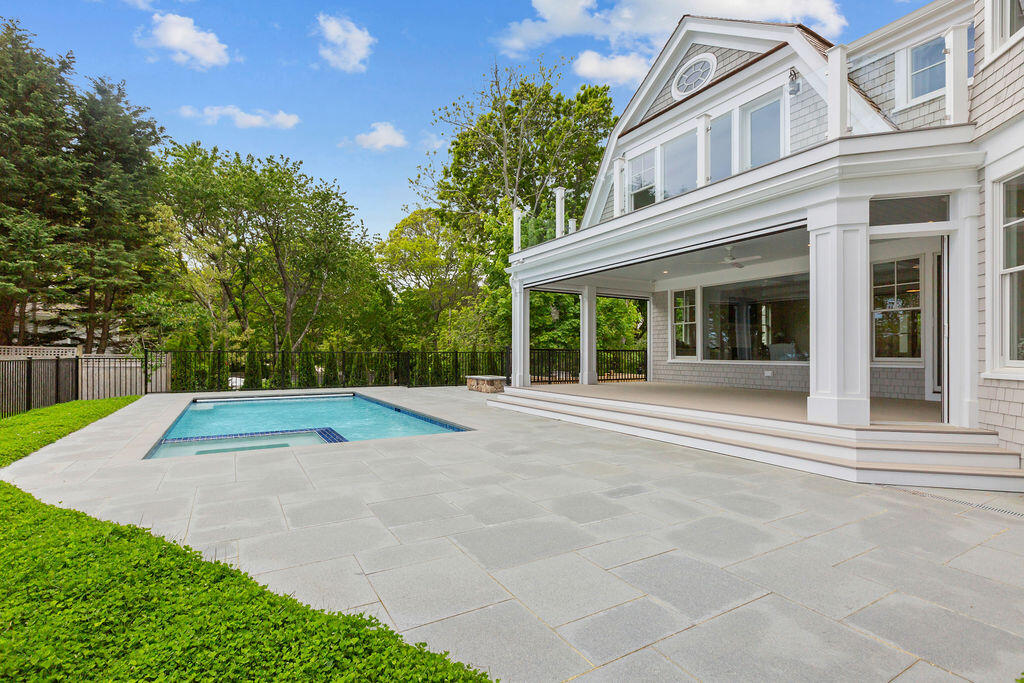 64 Pershing Lane