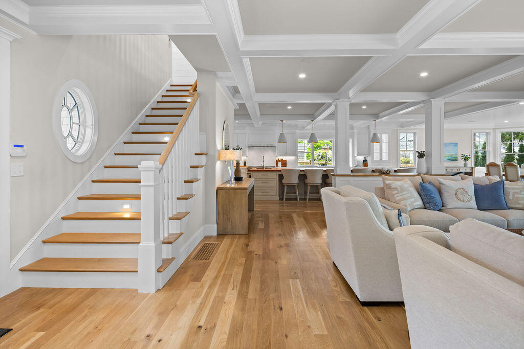 64 Pershing Lane