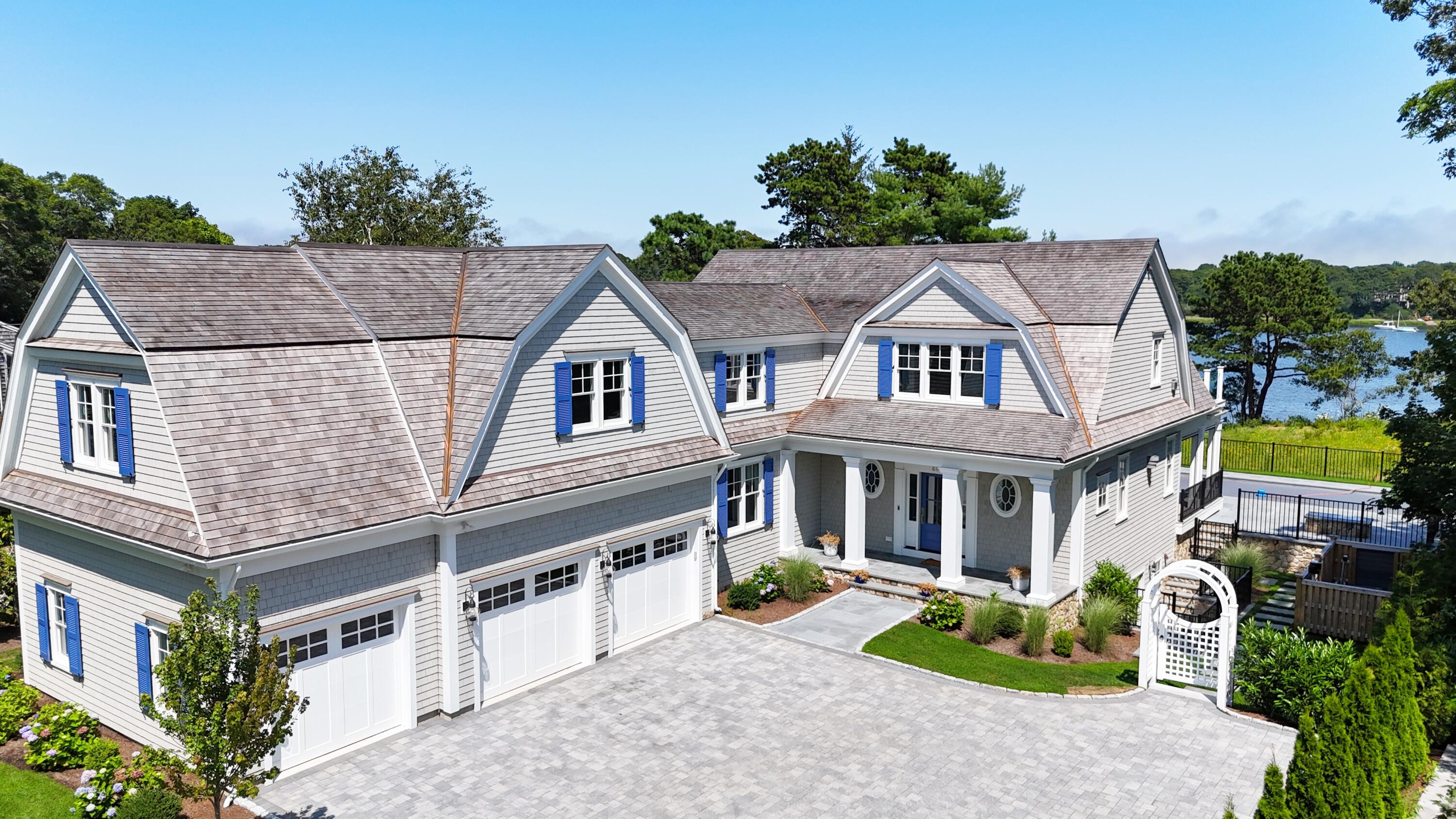 64 Pershing Lane