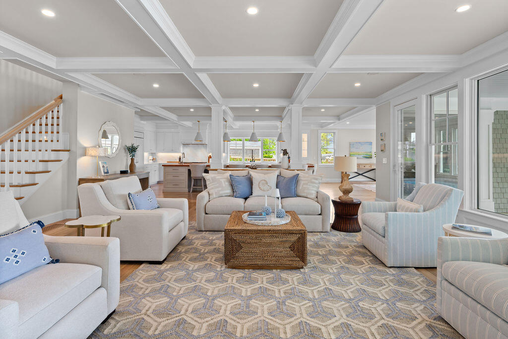64 Pershing Lane