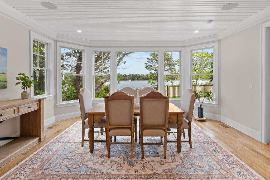 64 Pershing Lane