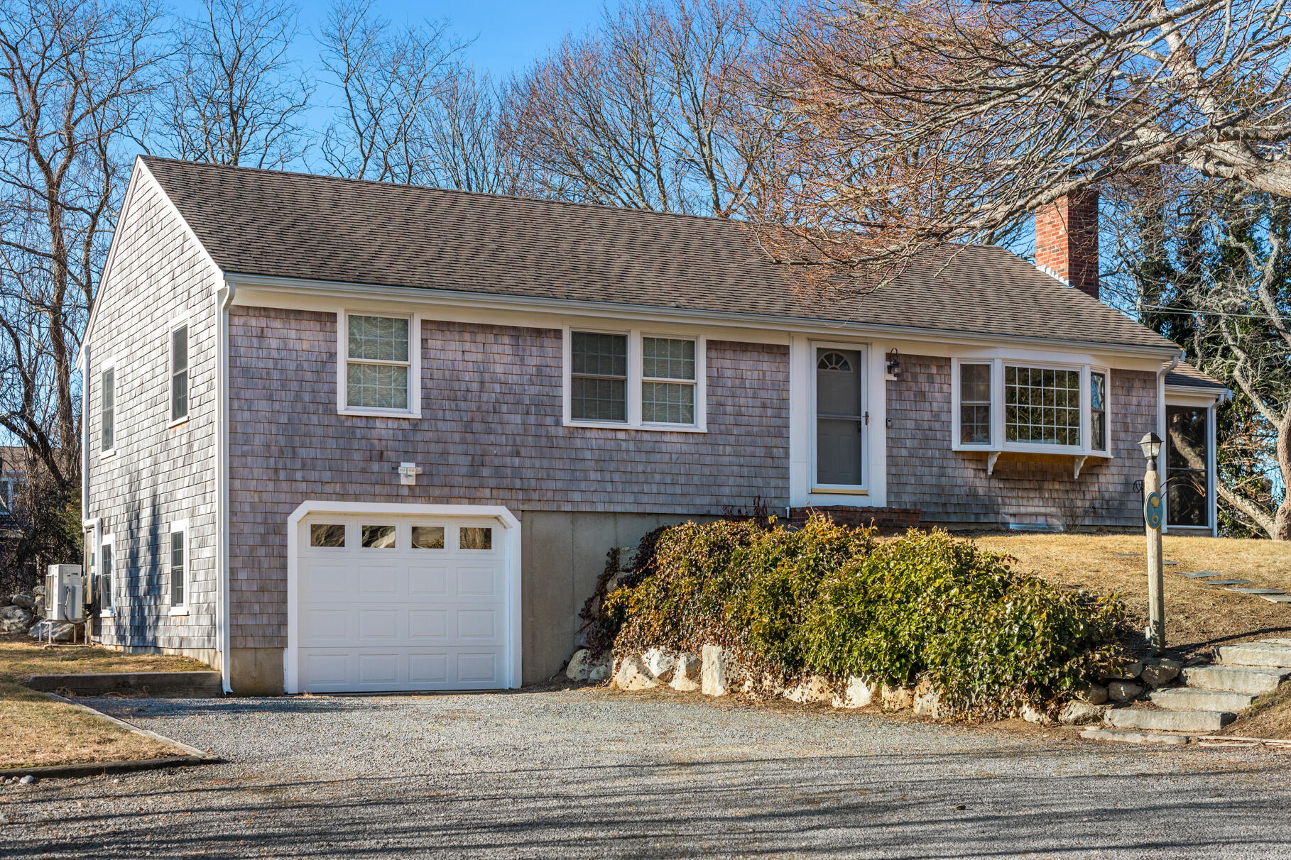 6 Finch Lane