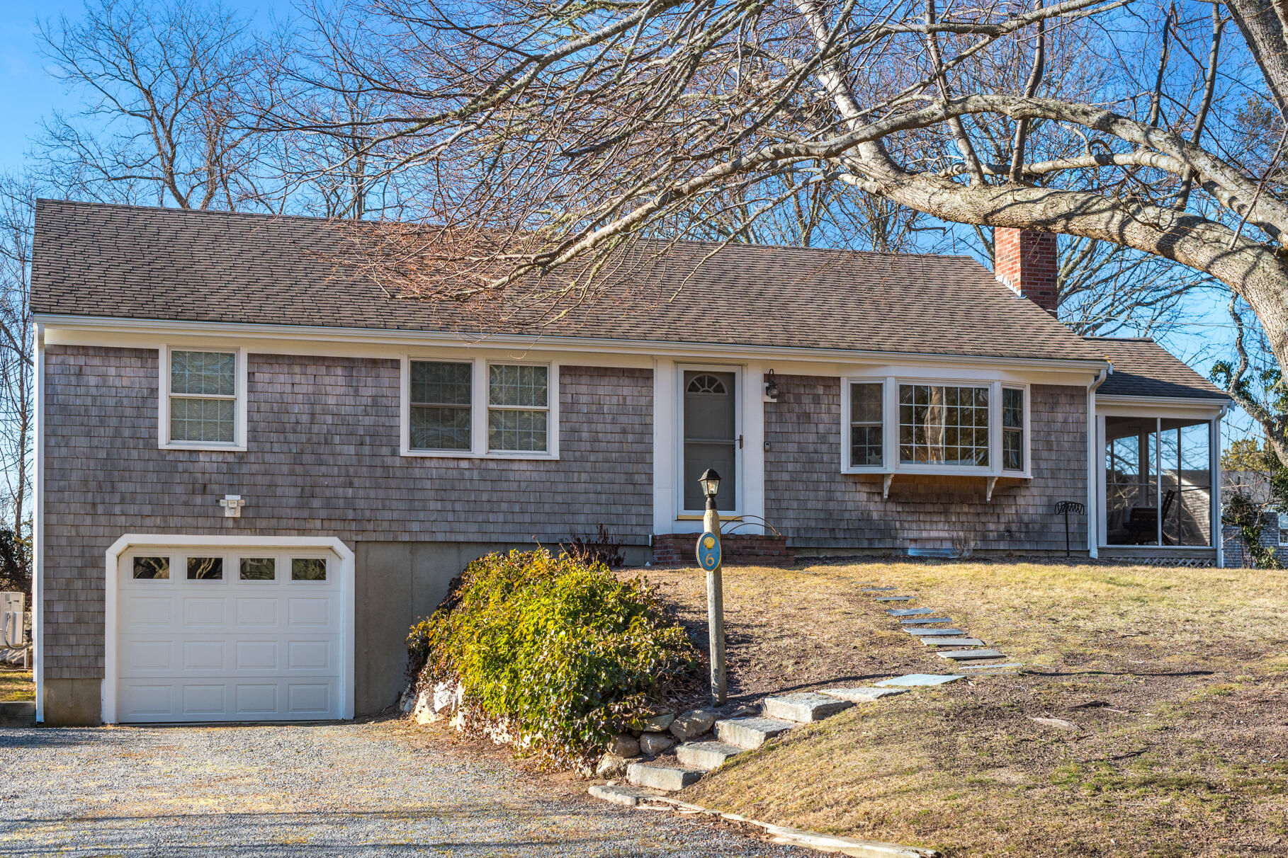 6 Finch Lane