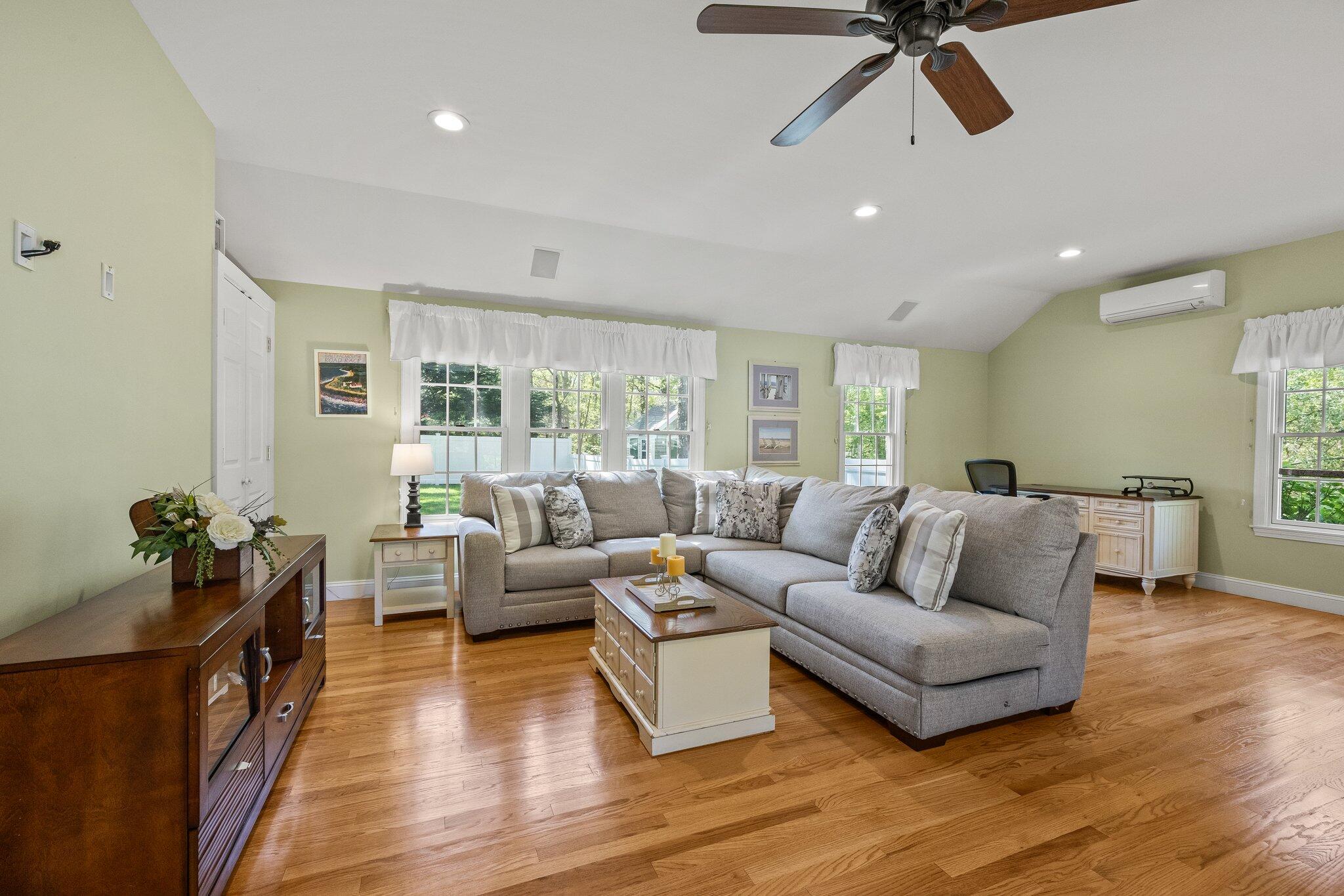 53 Settlers Lane