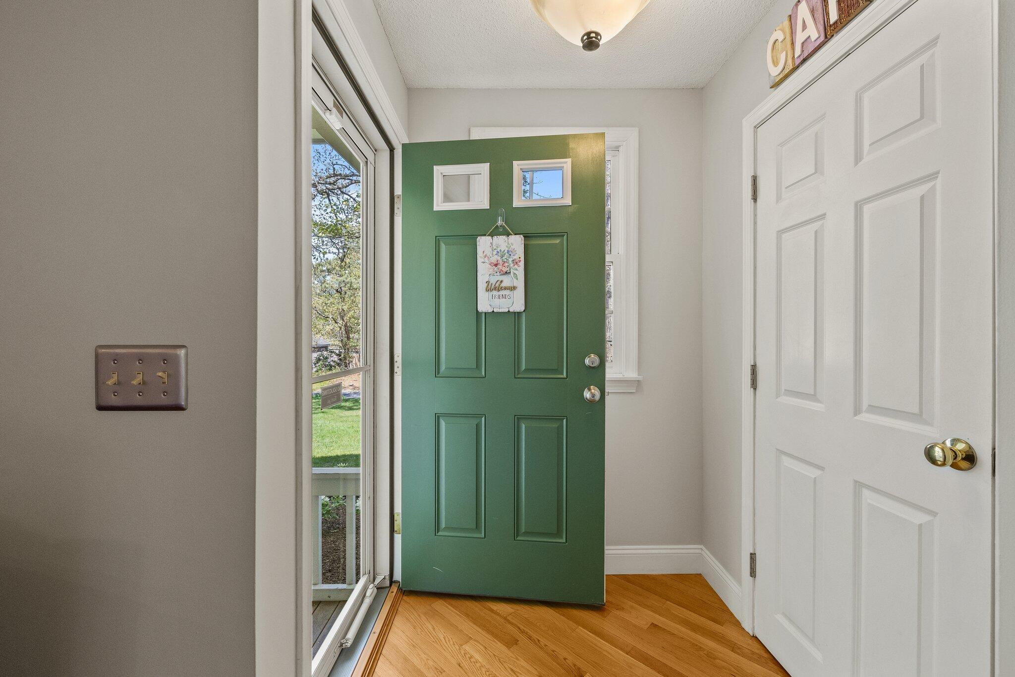 53 Settlers Lane