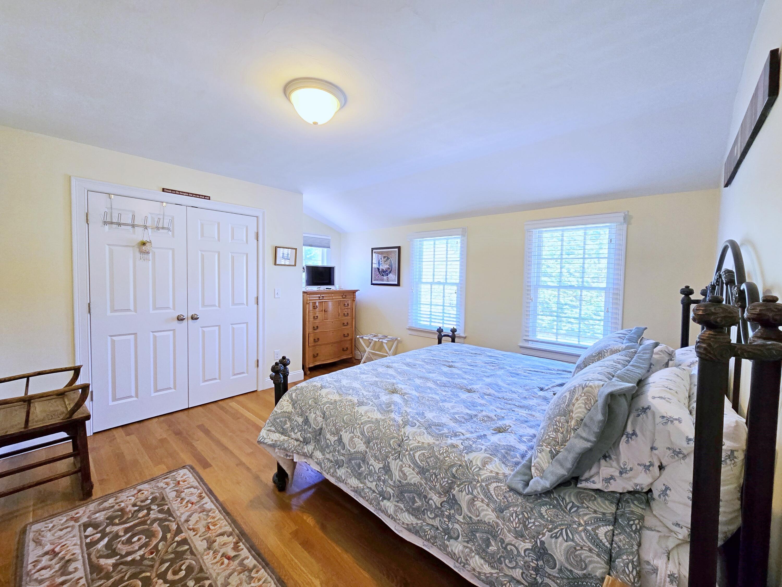 8 Lindsay Lane