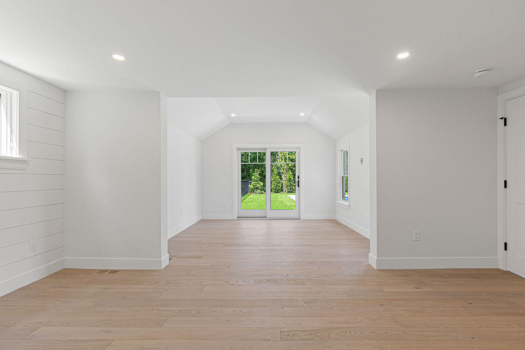 136 Monument Road