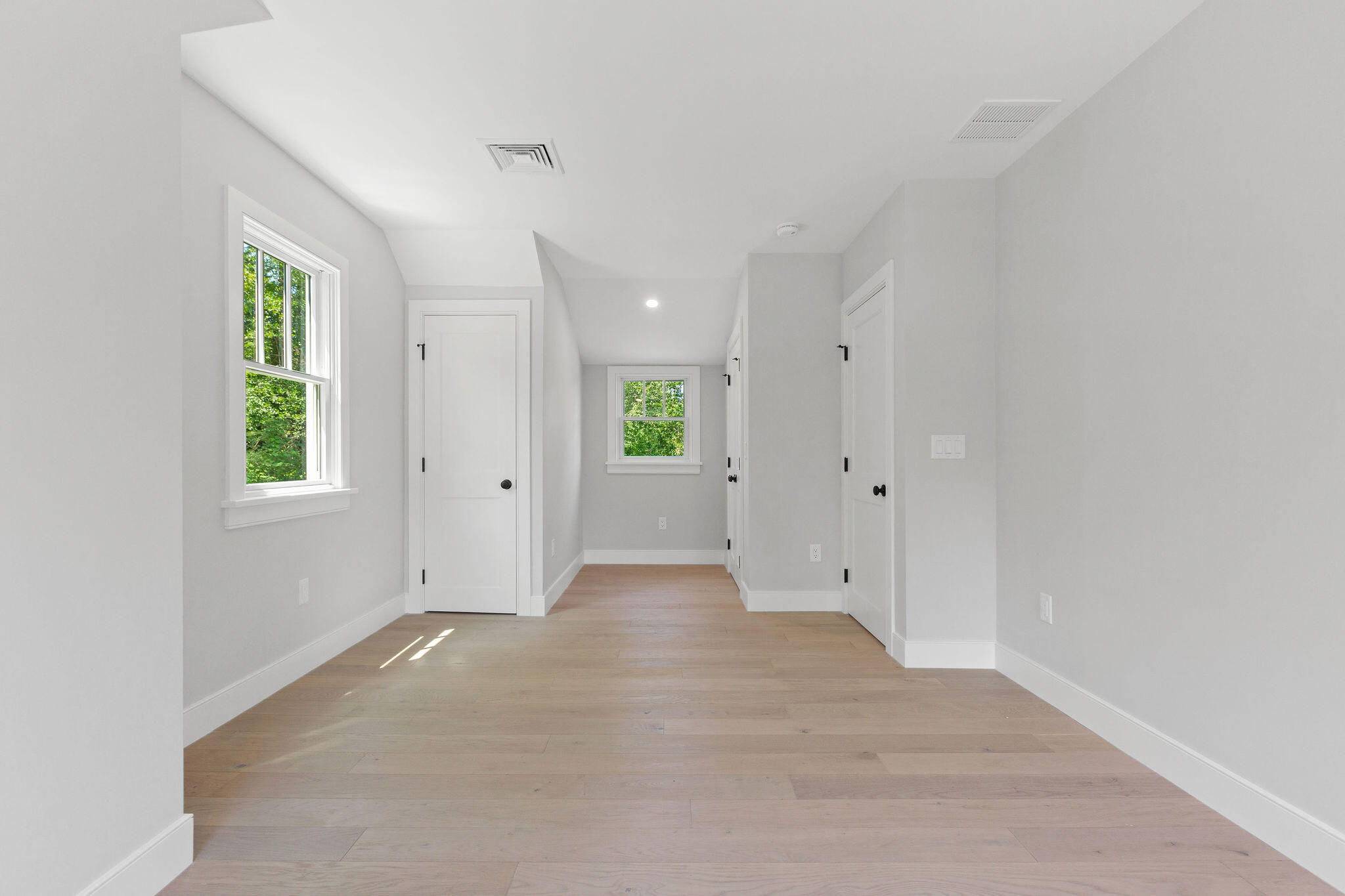 136 Monument Road
