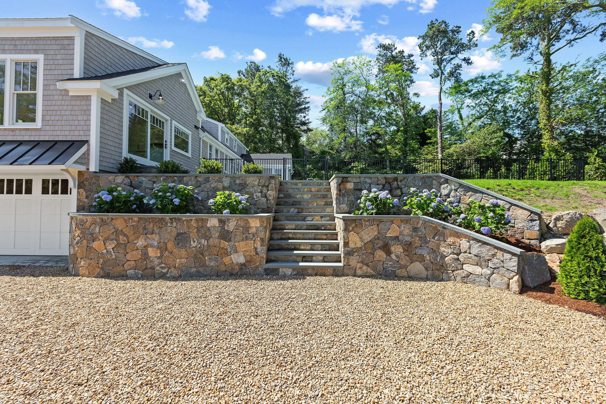 136 Monument Road