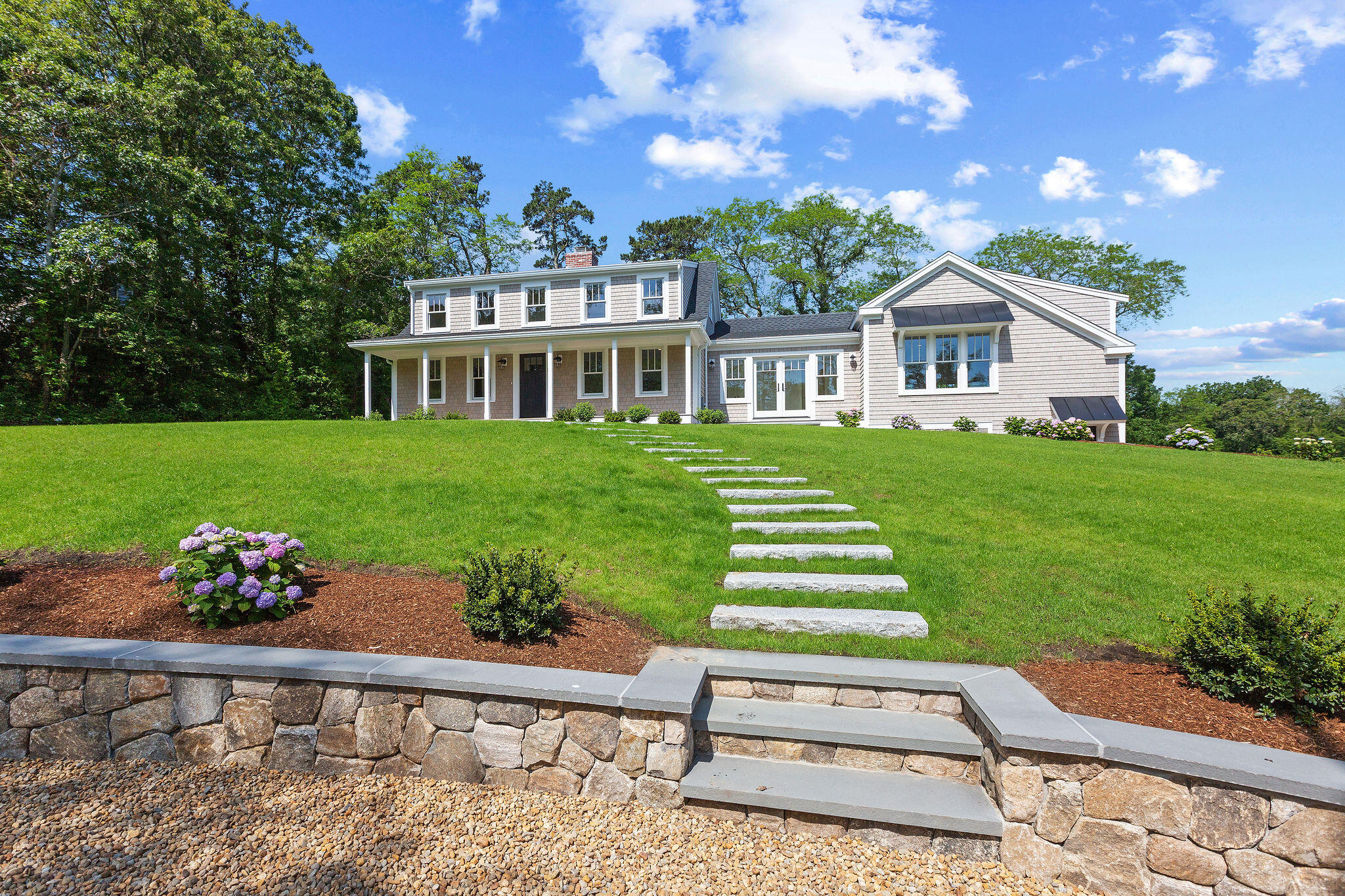 136 Monument Road