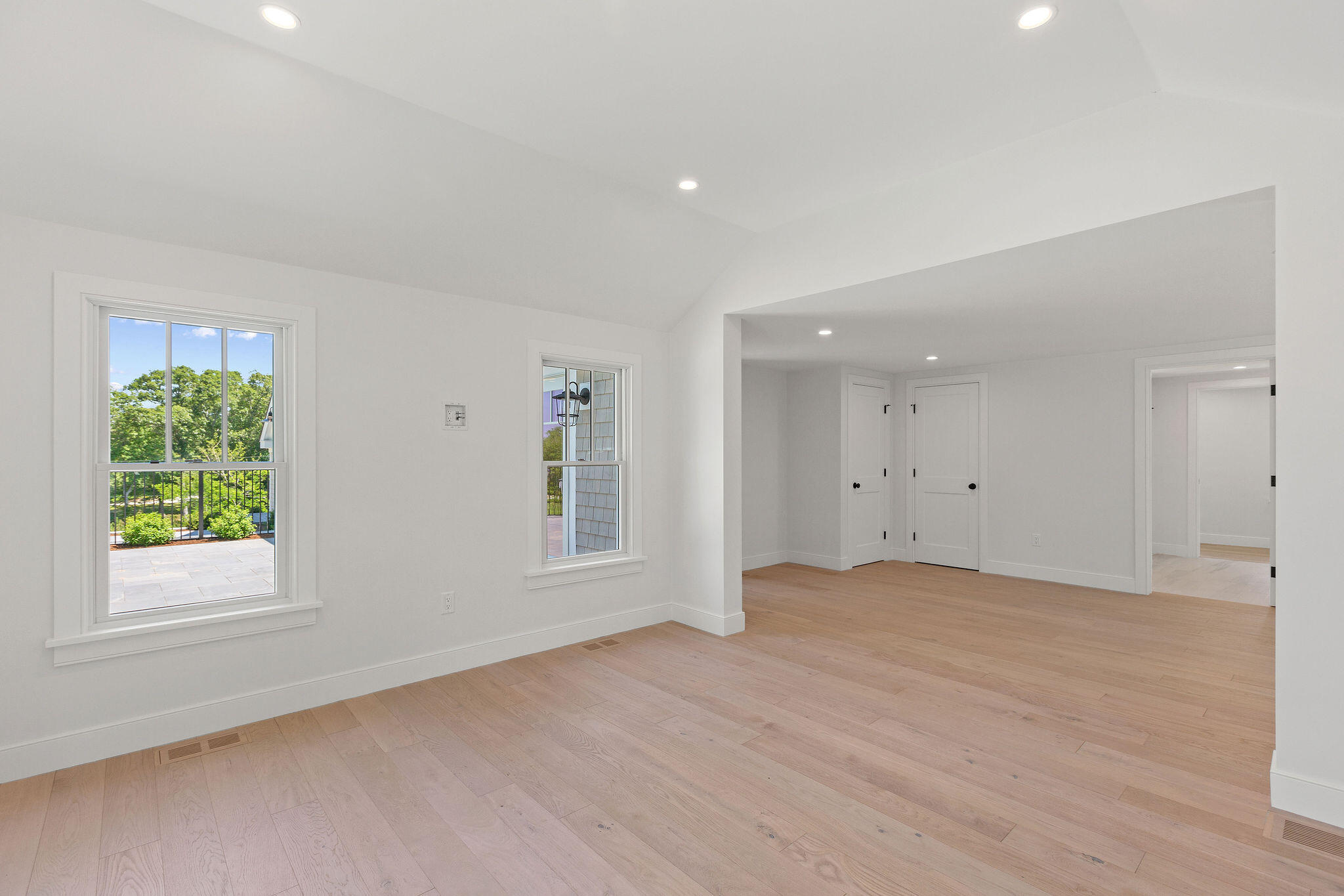 136 Monument Road