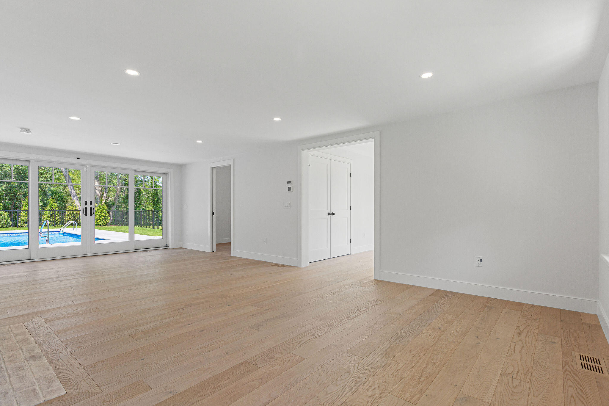 136 Monument Road