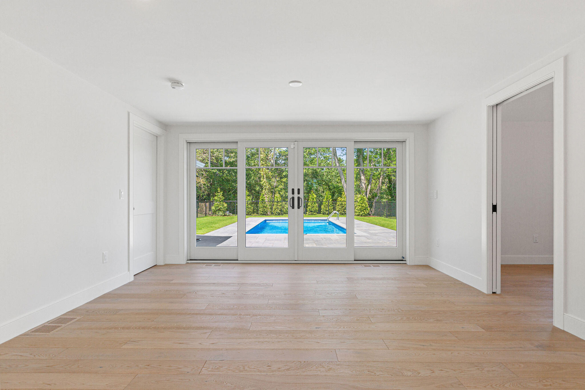 136 Monument Road